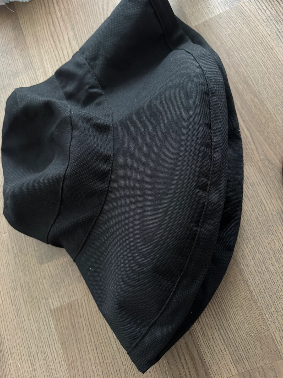 Yohji Yamamoto black drape bucket hat - photo 3