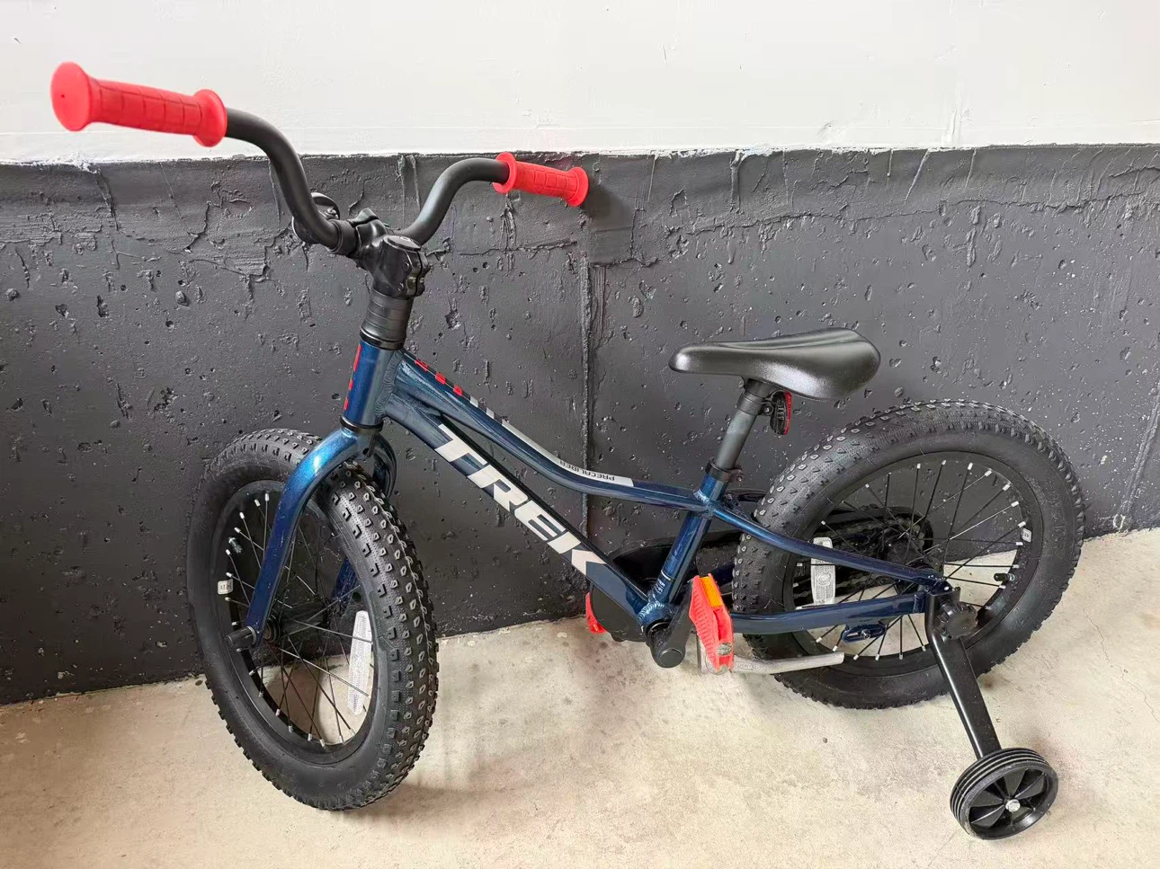 Trek Precaliber 16 Kids Bike