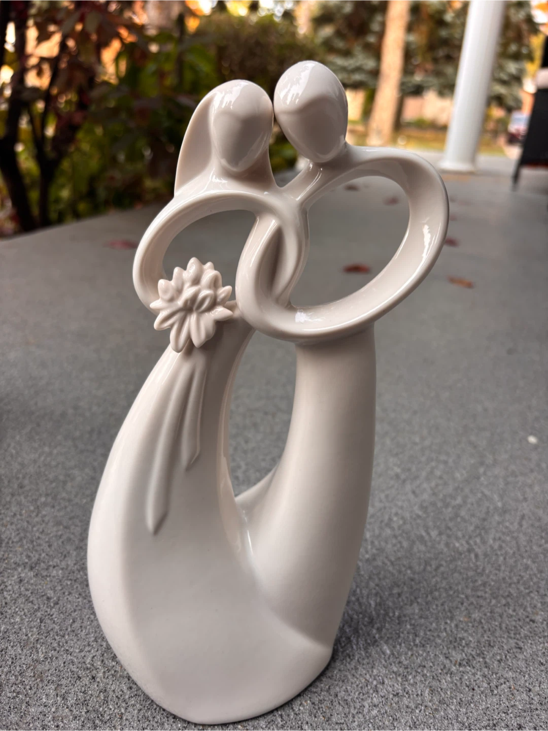 Circle of Love Forever :Ceramic Couple Figurine