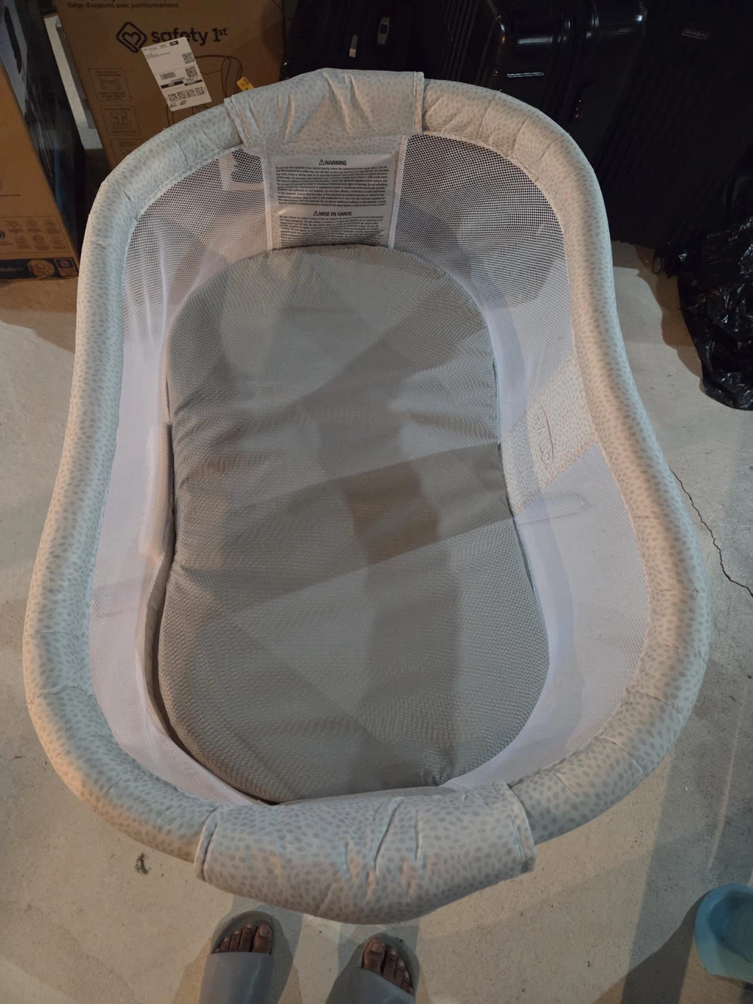 Halo Bassinest Swivel Sleeper Premiere Series