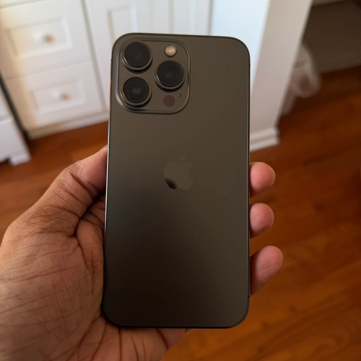 Iphone 13 pro - photo 2