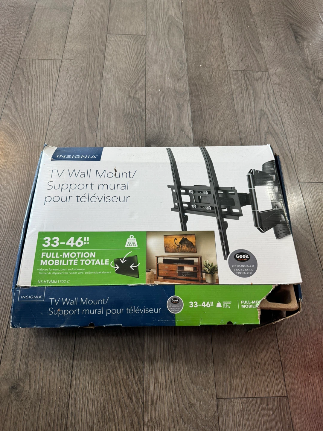 Insignia Full-Motion TV Wall Mount 33-46 inch