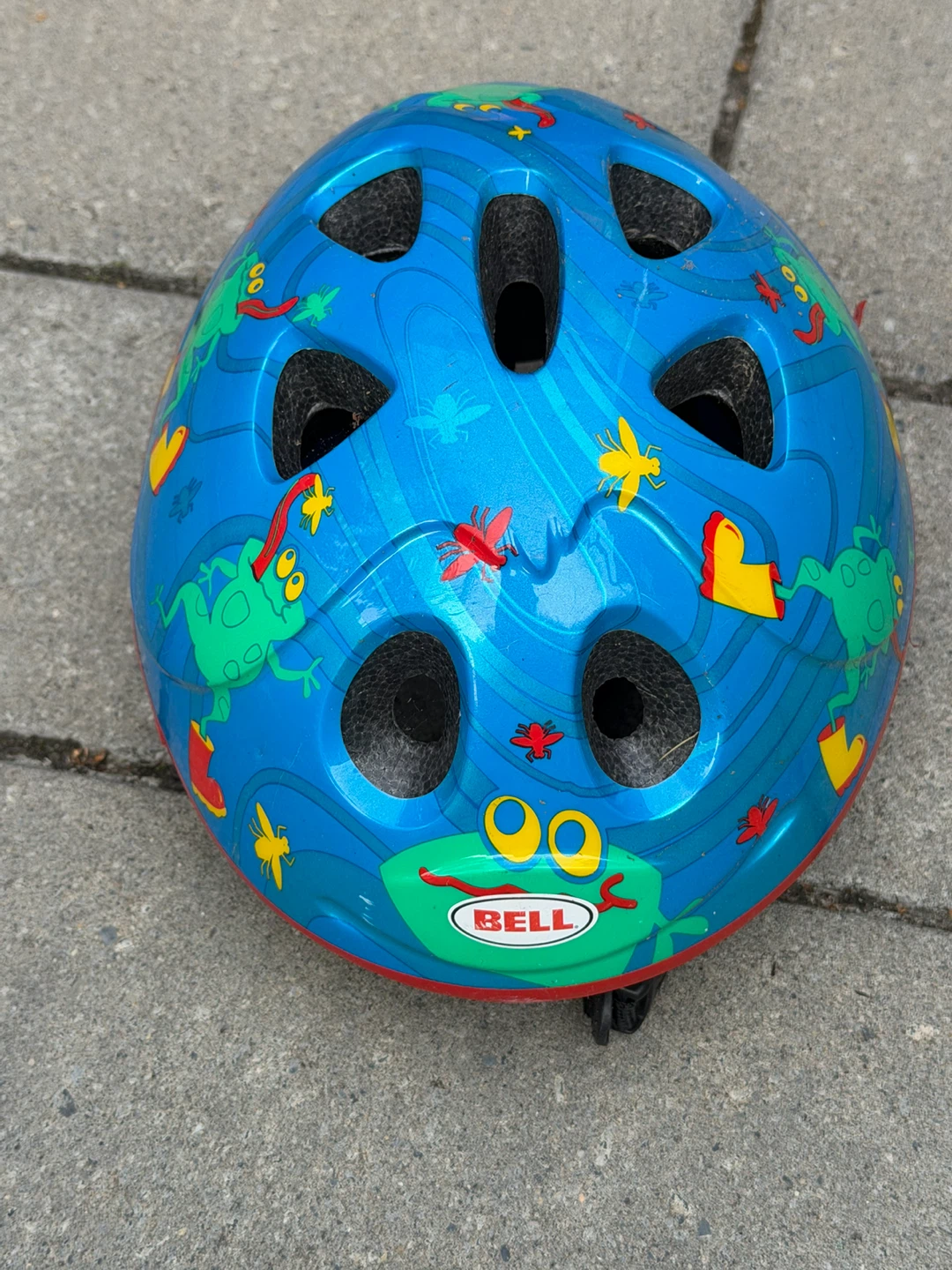 Bell toddler helmet frog design