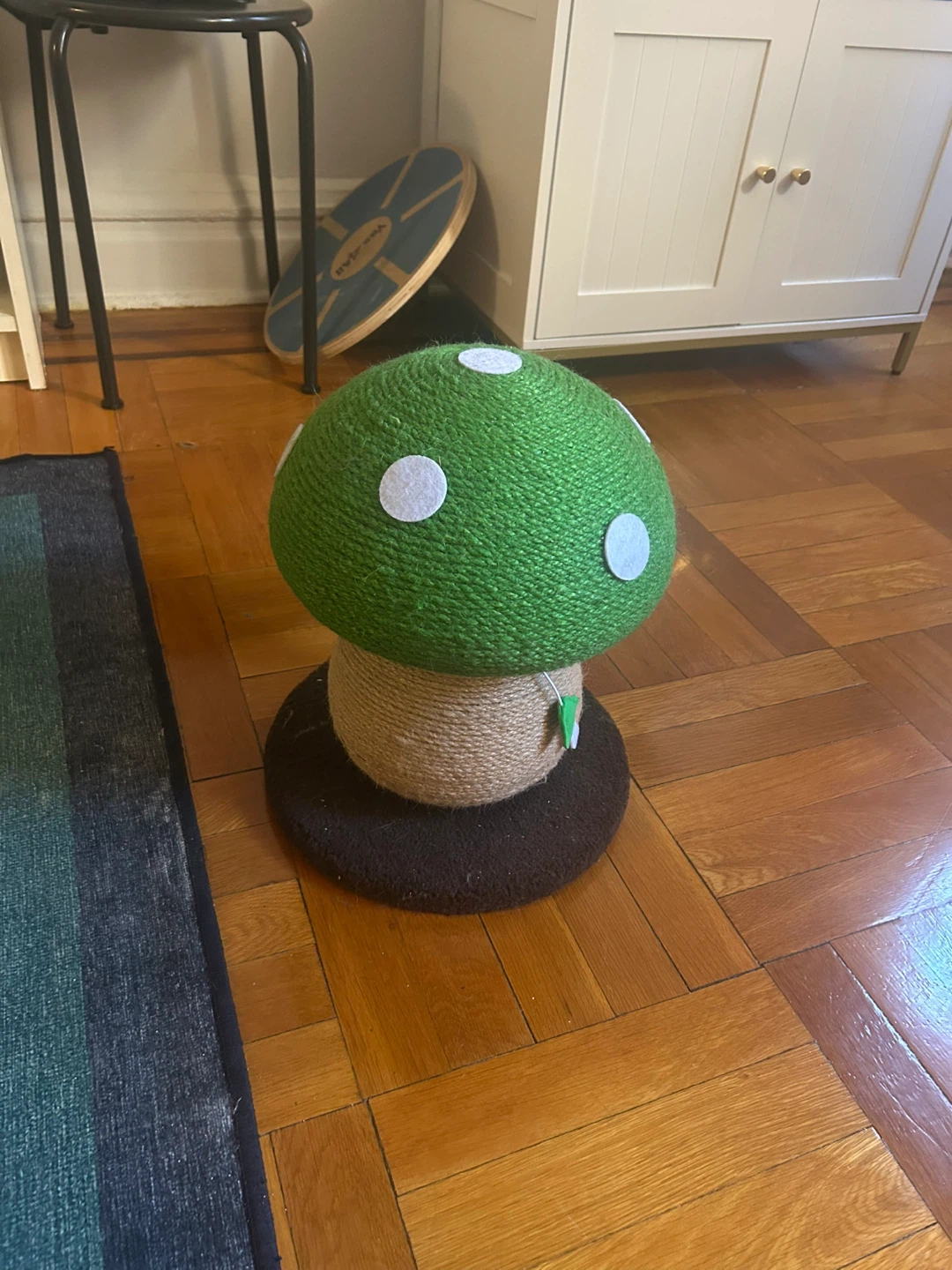 Mushroom Shaped Cat Scratching Post