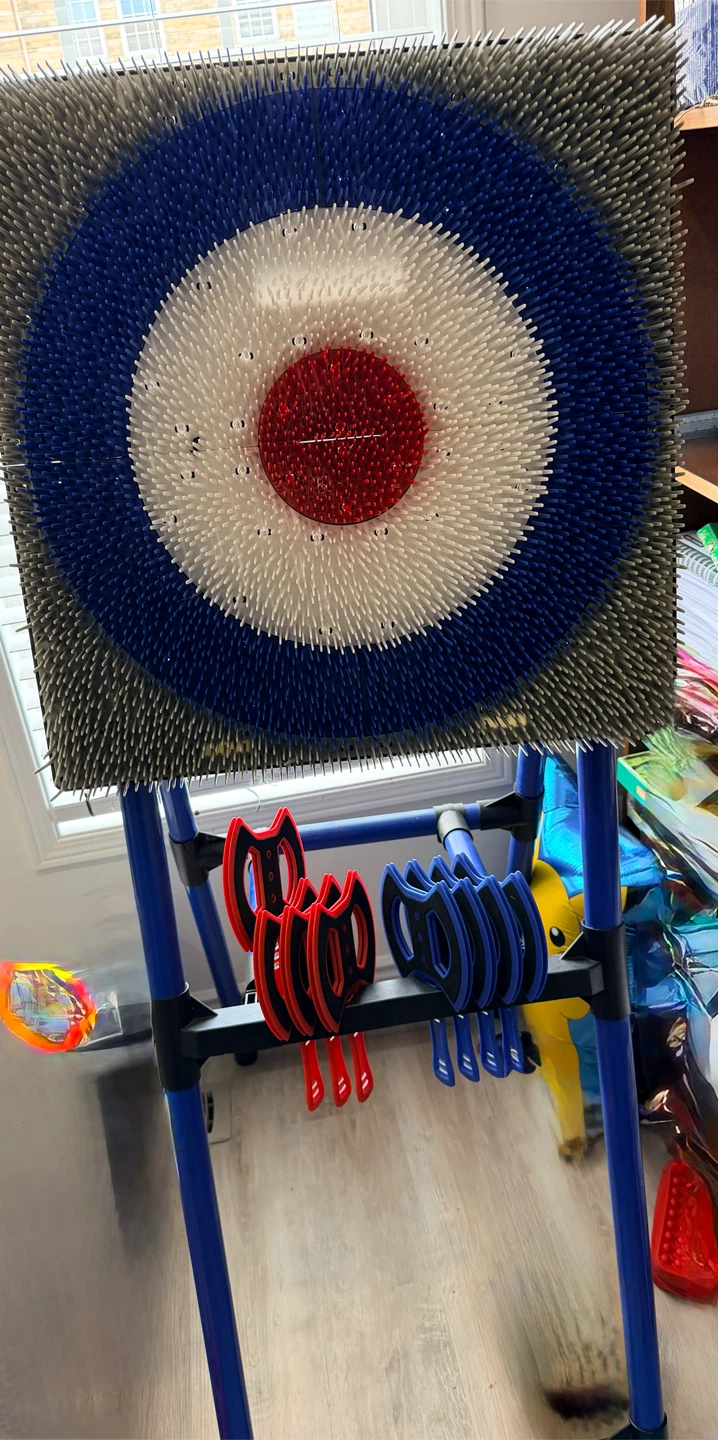 Pinpoint Axe Throwing Target Game - photo 2