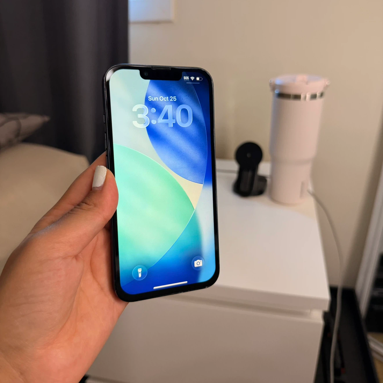 Apple iPhone 13 Deep Blue