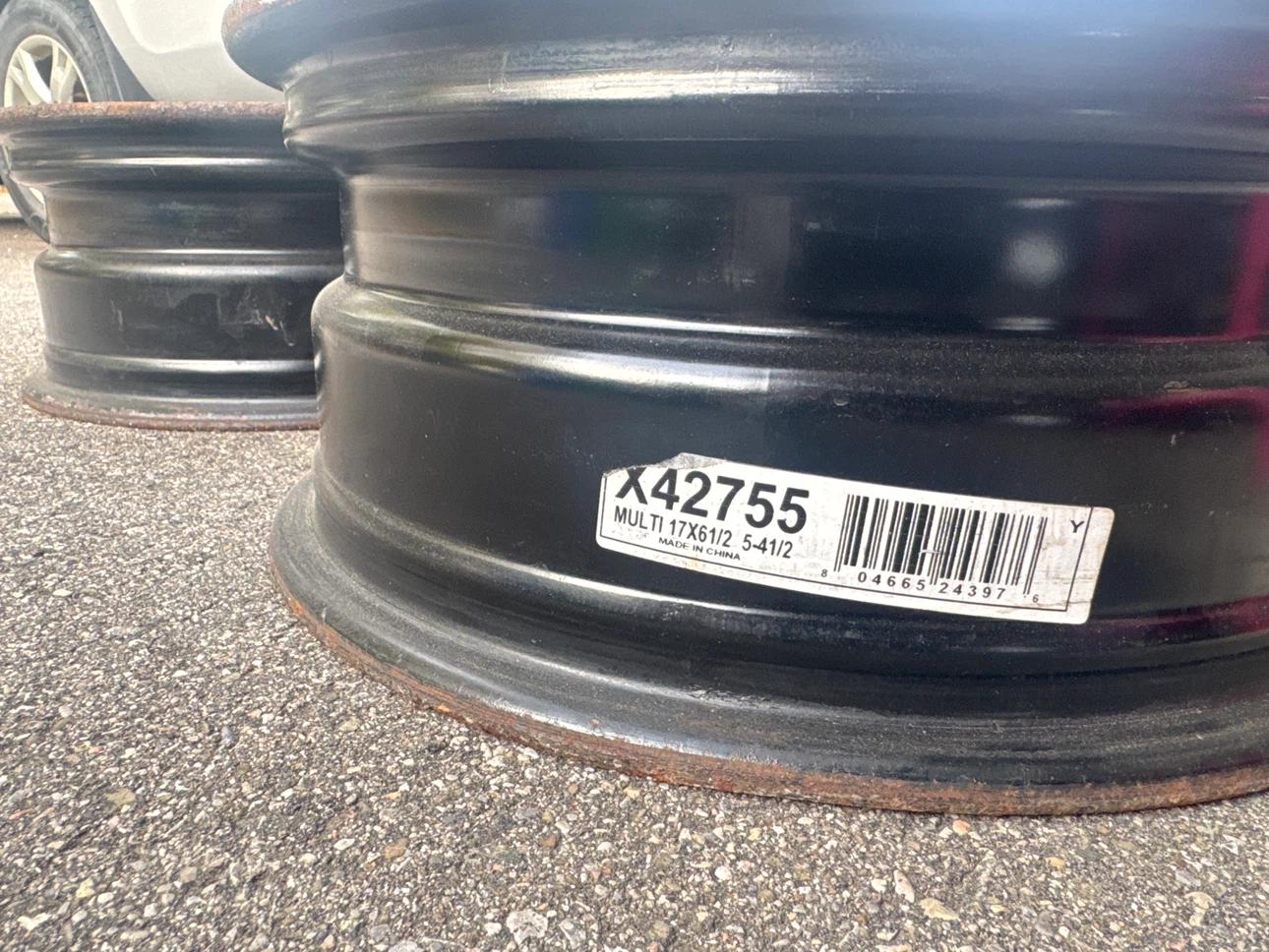 Two 17-inch Steel Wheels X42755 - photo 2