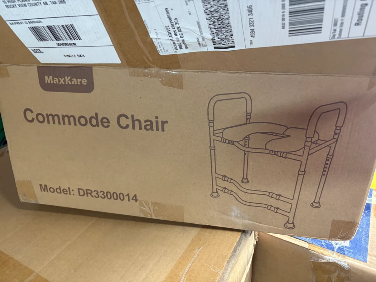 MaxKare Commode Chair Model DR3300014