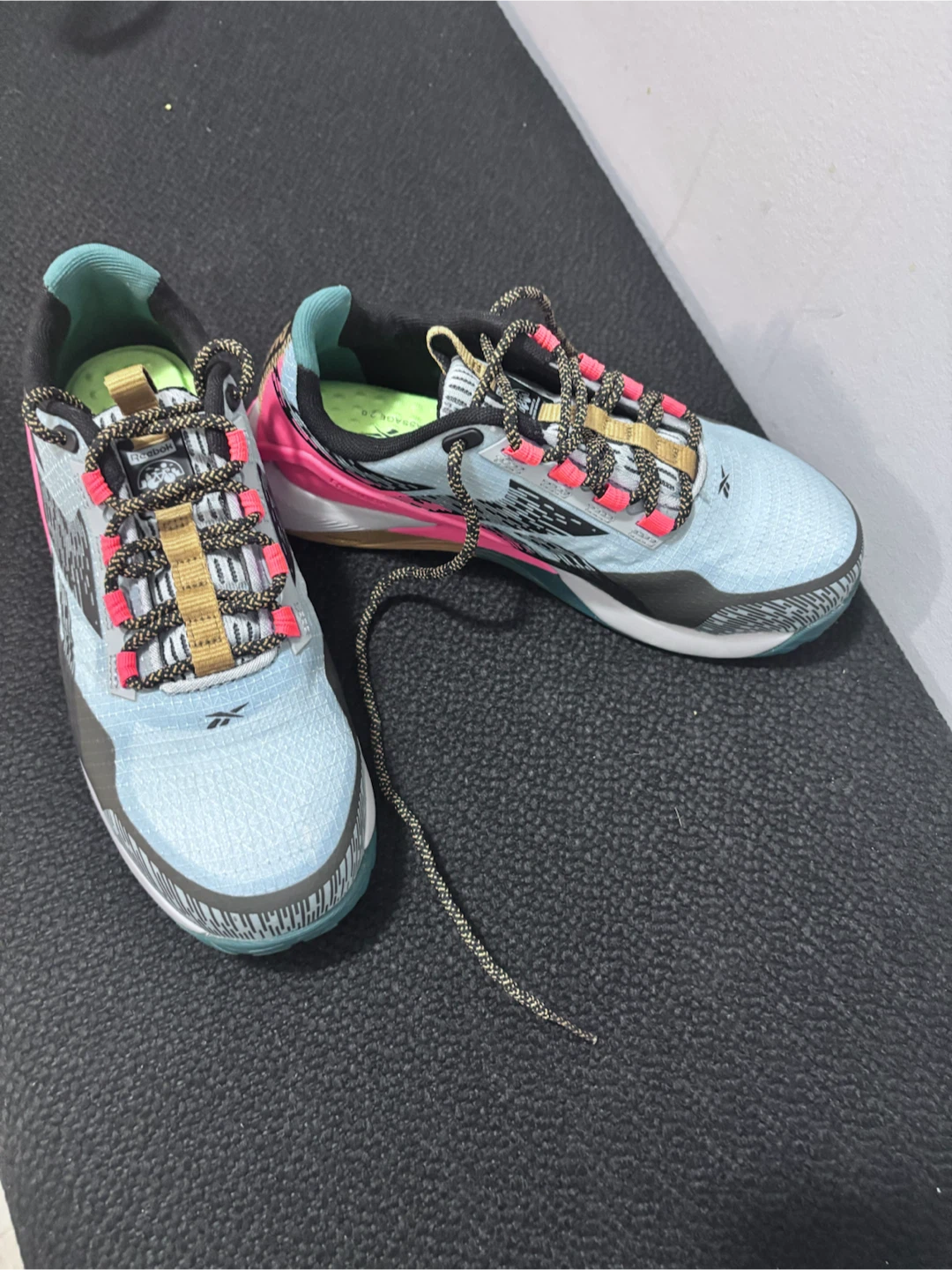 Reebok Women’s Composite Toe Safety Shoes – Size 6