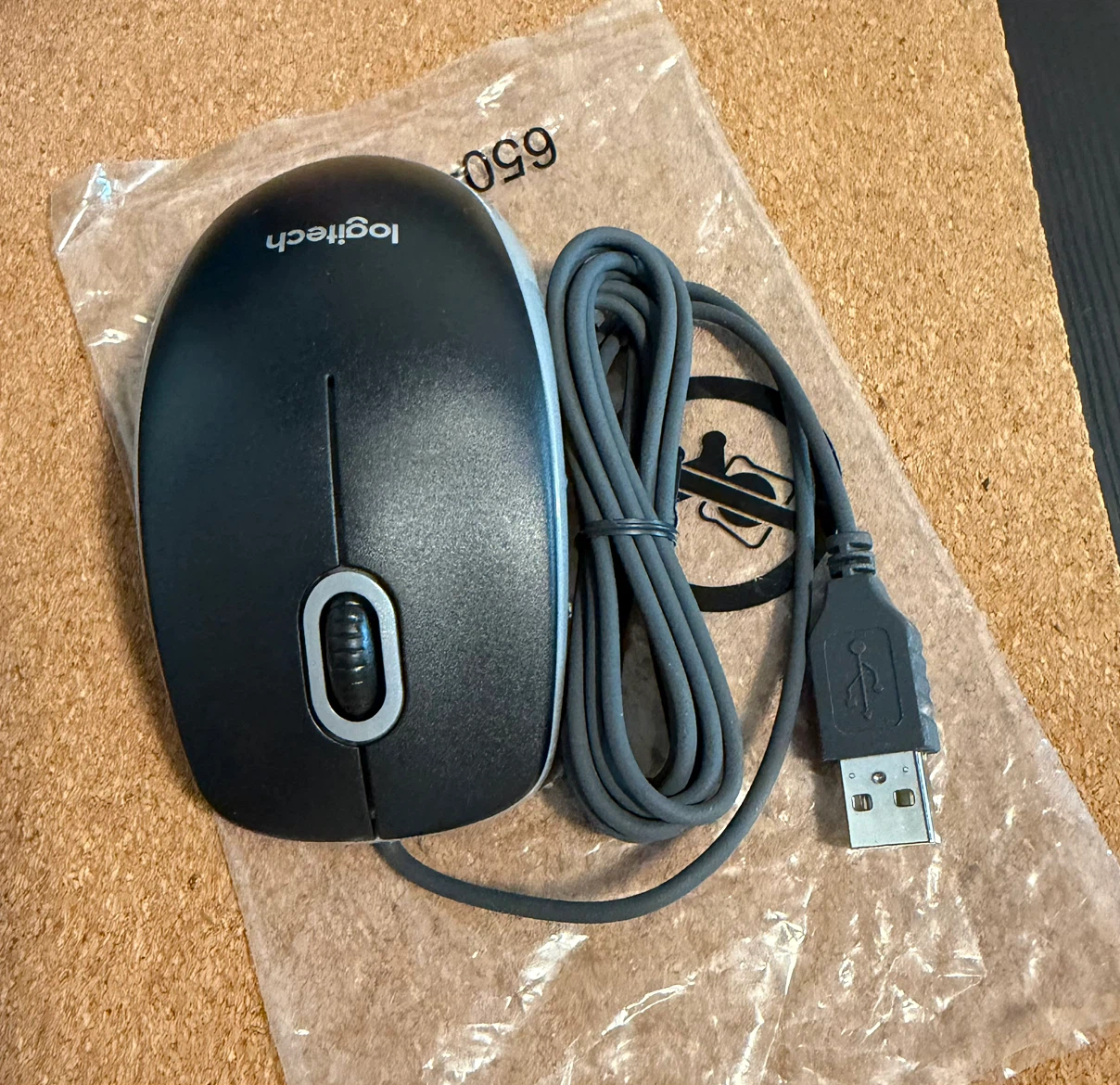 NEW -  Logitech M100 Optical USB Mouse