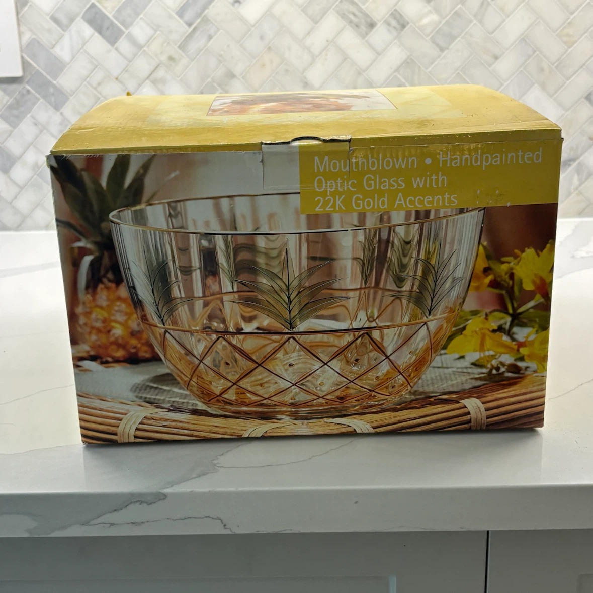Crystal Clear 11-inch Pineapple Glass Bowl