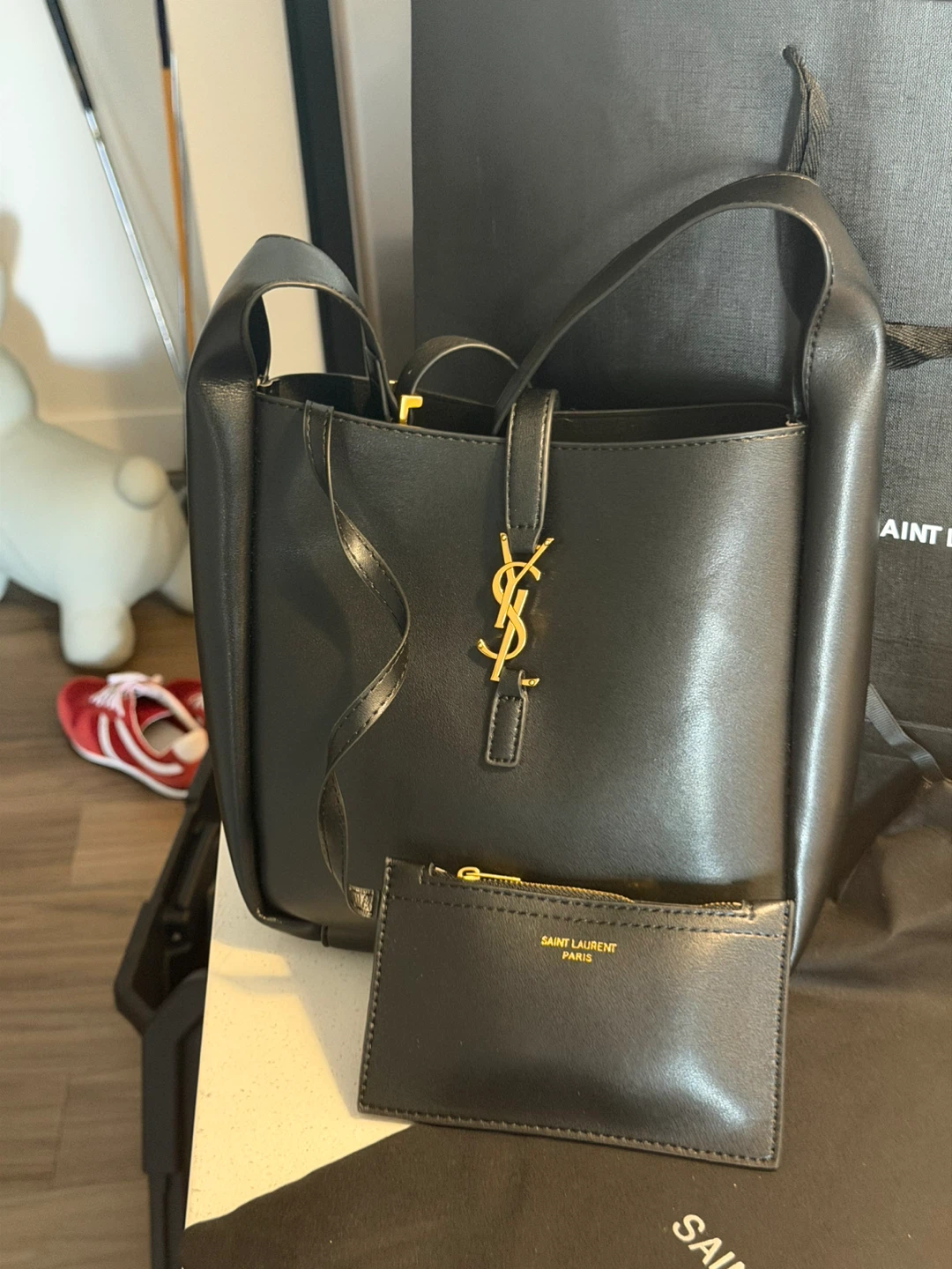 Saint Laurent YSL Le 5 À 7 Style Black Shoulder Bag with Pouch - photo 2