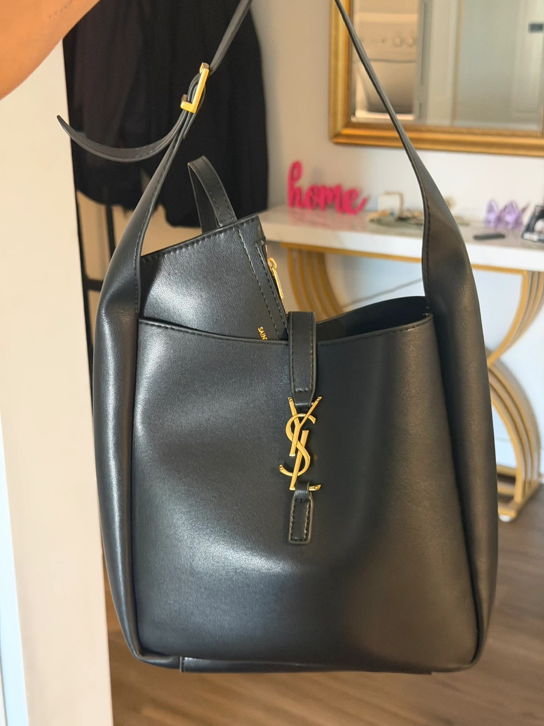 Saint Laurent YSL Le 5 À 7 Style Black Shoulder Bag with Pouch - photo 3
