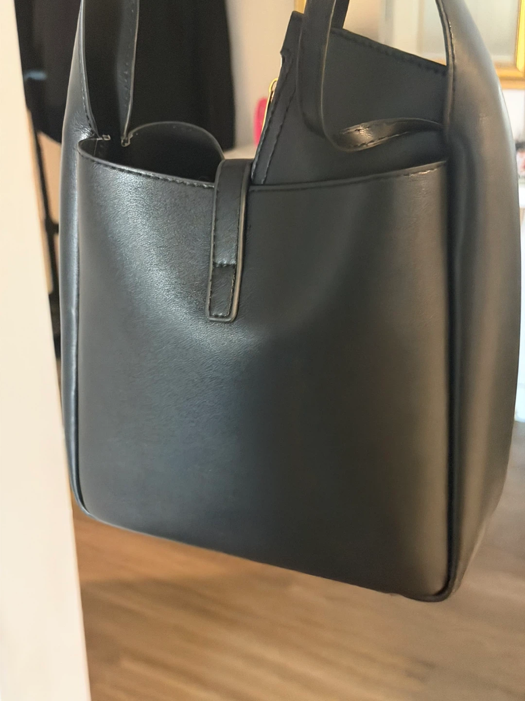 Saint Laurent YSL Le 5 À 7 Style Black Shoulder Bag with Pouch - photo 5