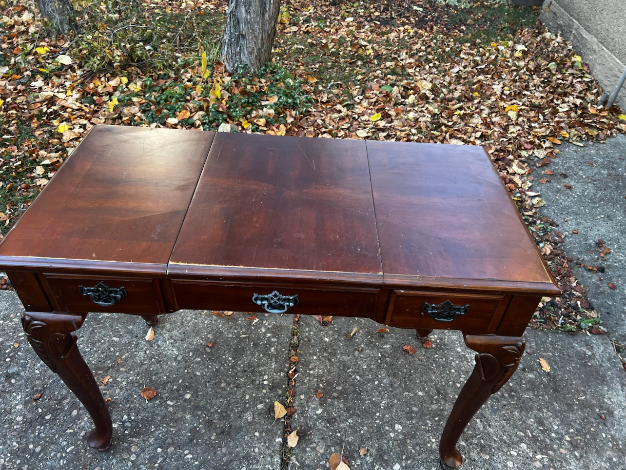 Beautiful solid wood writing desk/vanity - photo 2