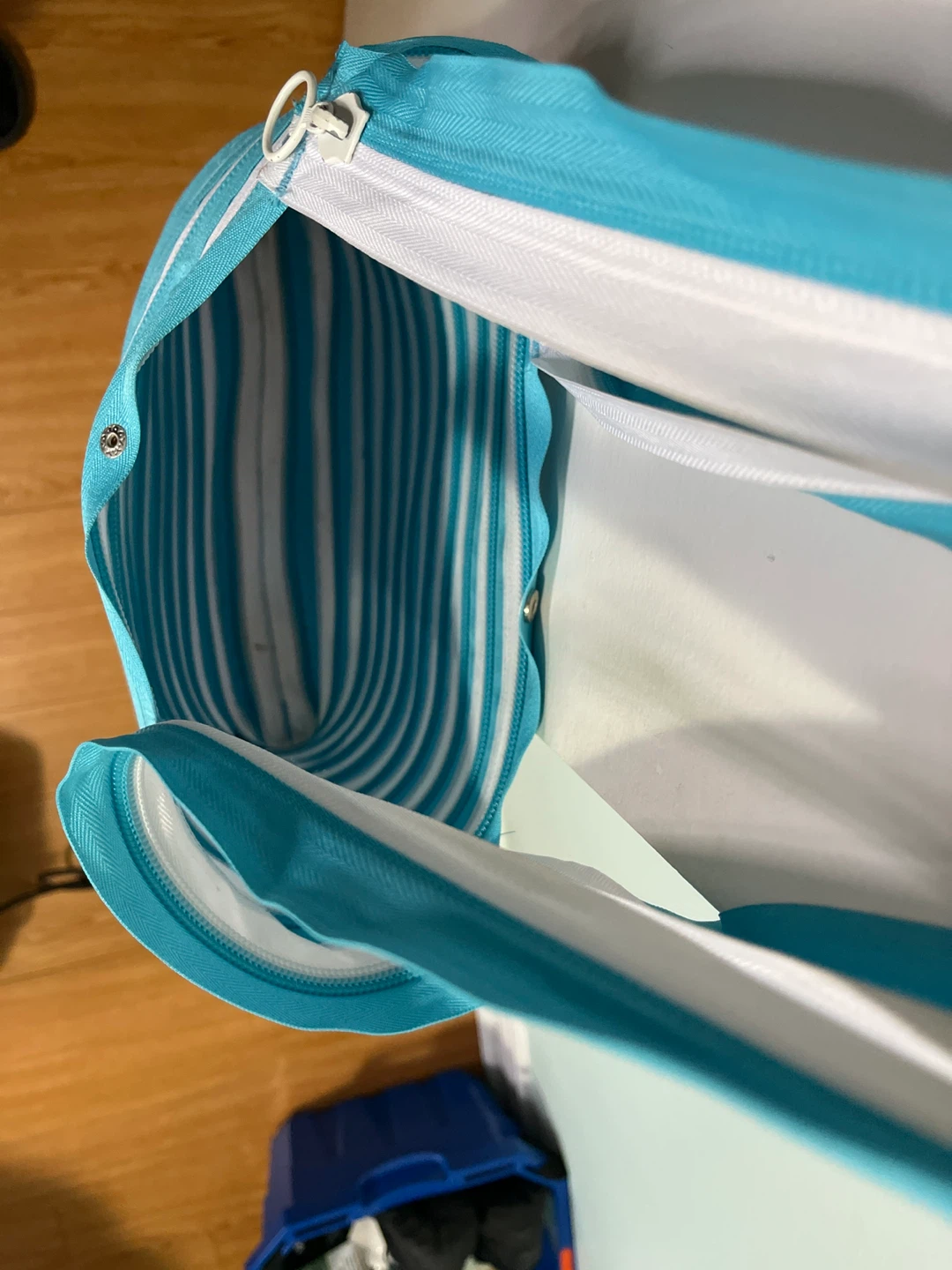 Striped Tote Bag with Zipper Design - photo 2