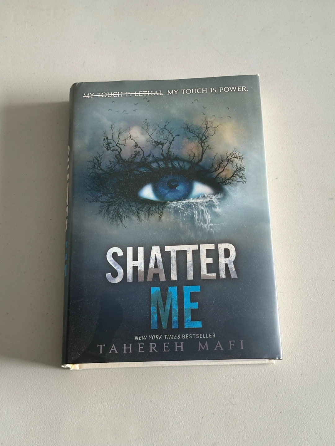 Shatter Me by Tahereh Mafi
