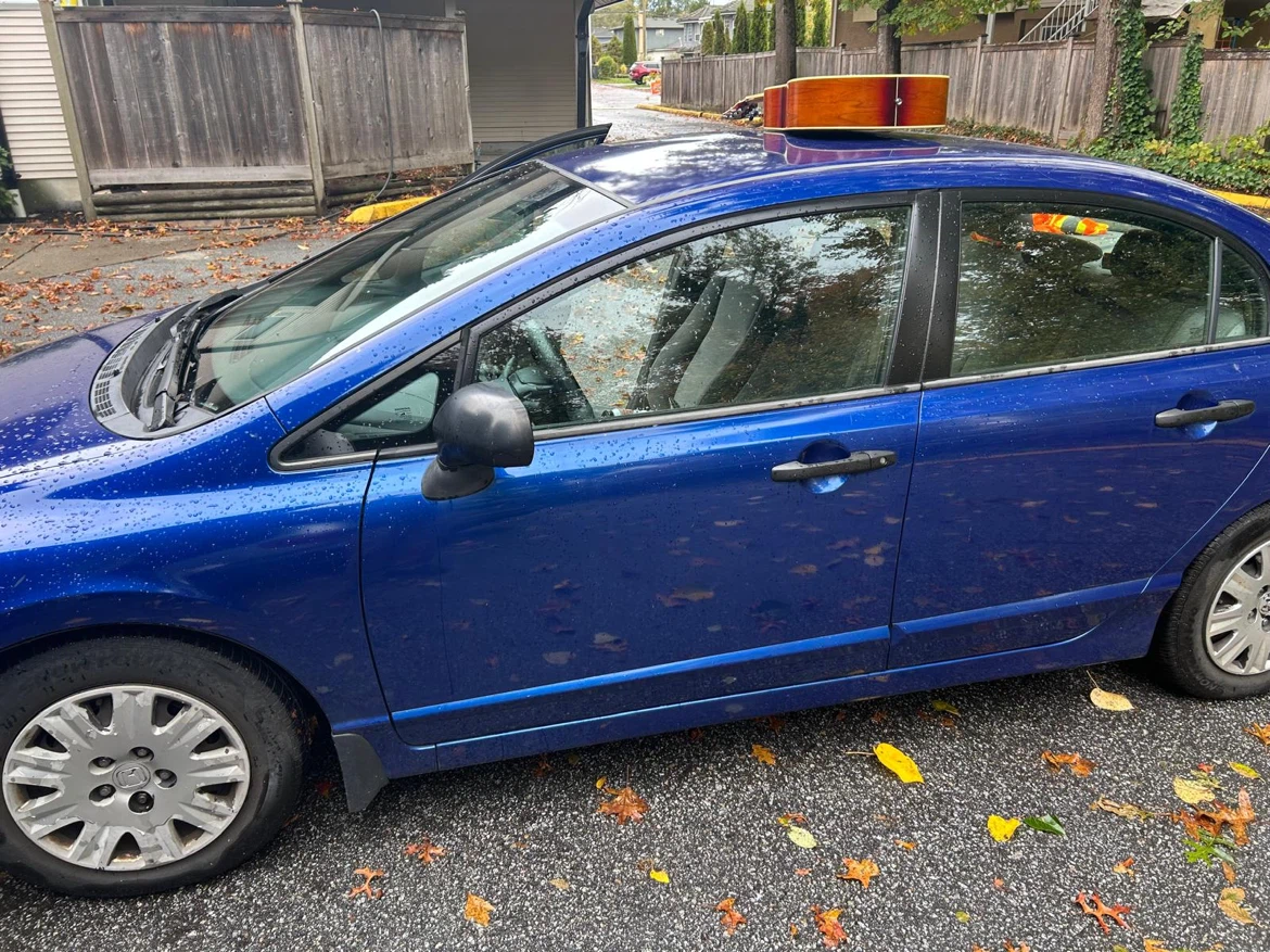 Honda civic sedan.