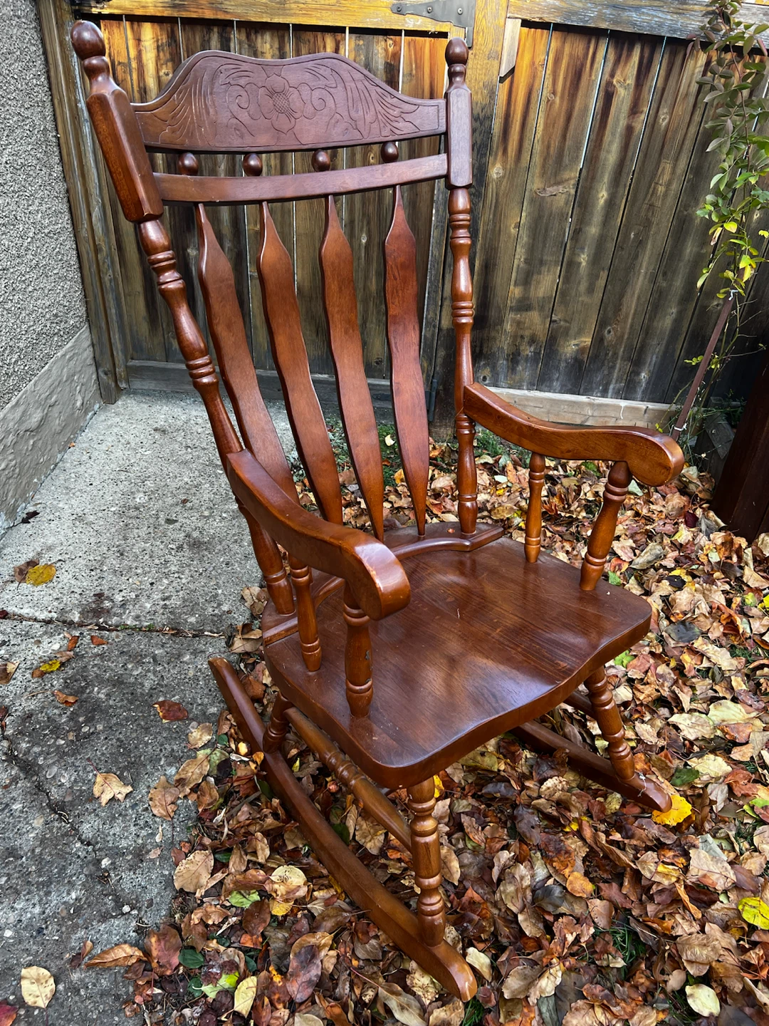 Solid wood rocking chair