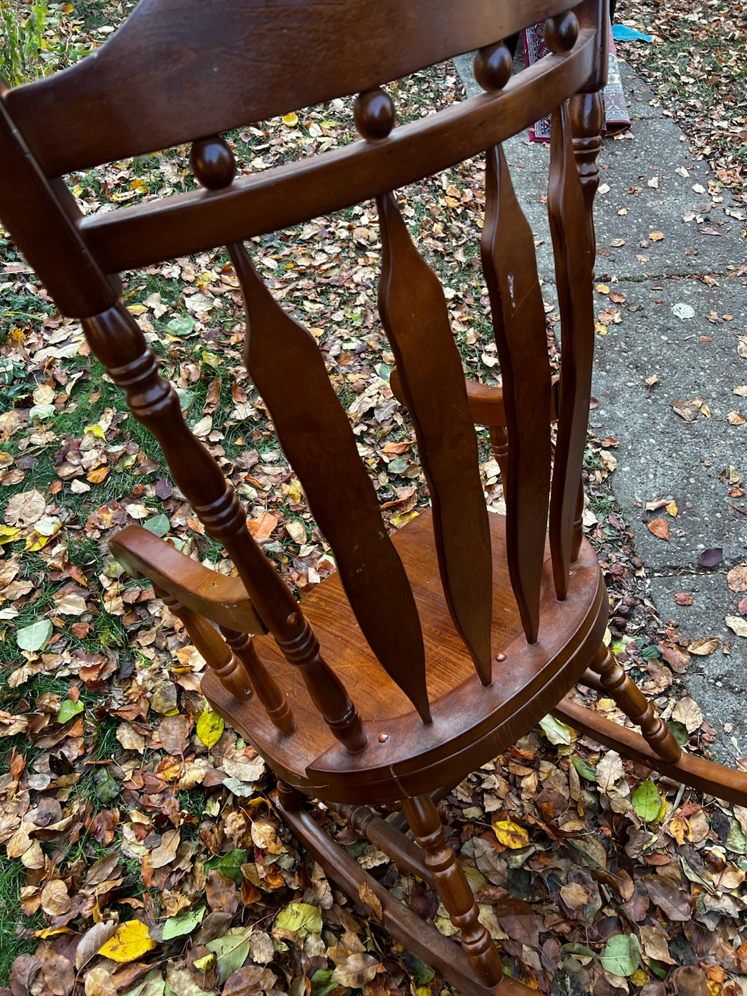 Solid wood rocking chair - photo 2
