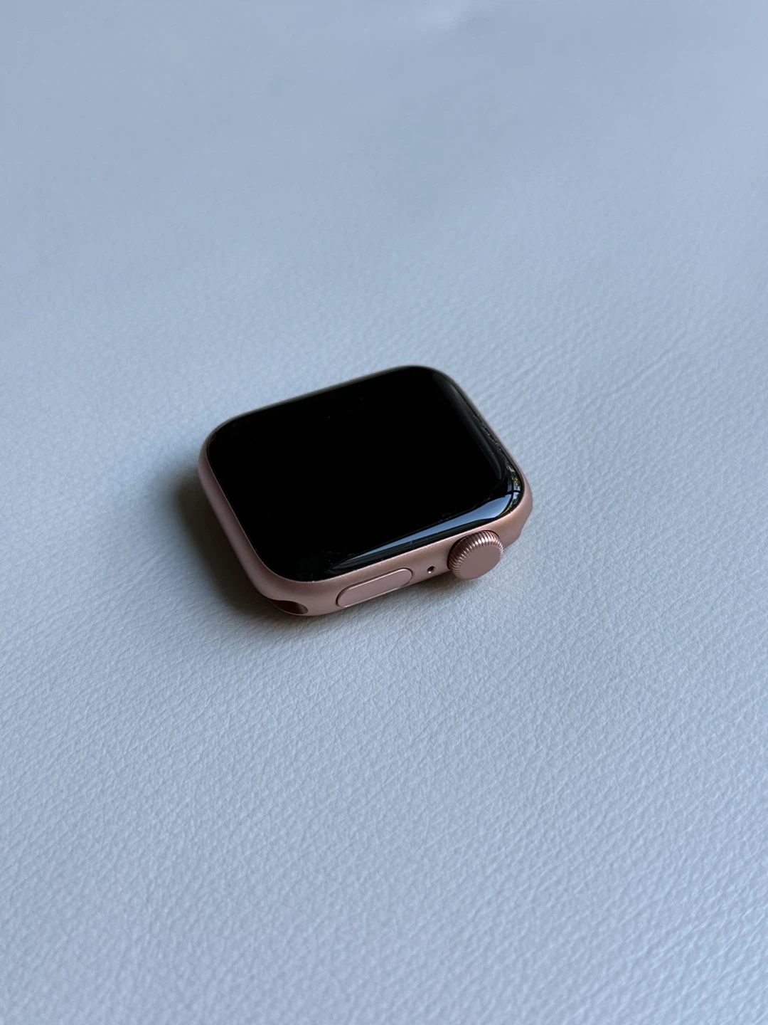 Apple Watch SE 40mm Aluminum - photo 2