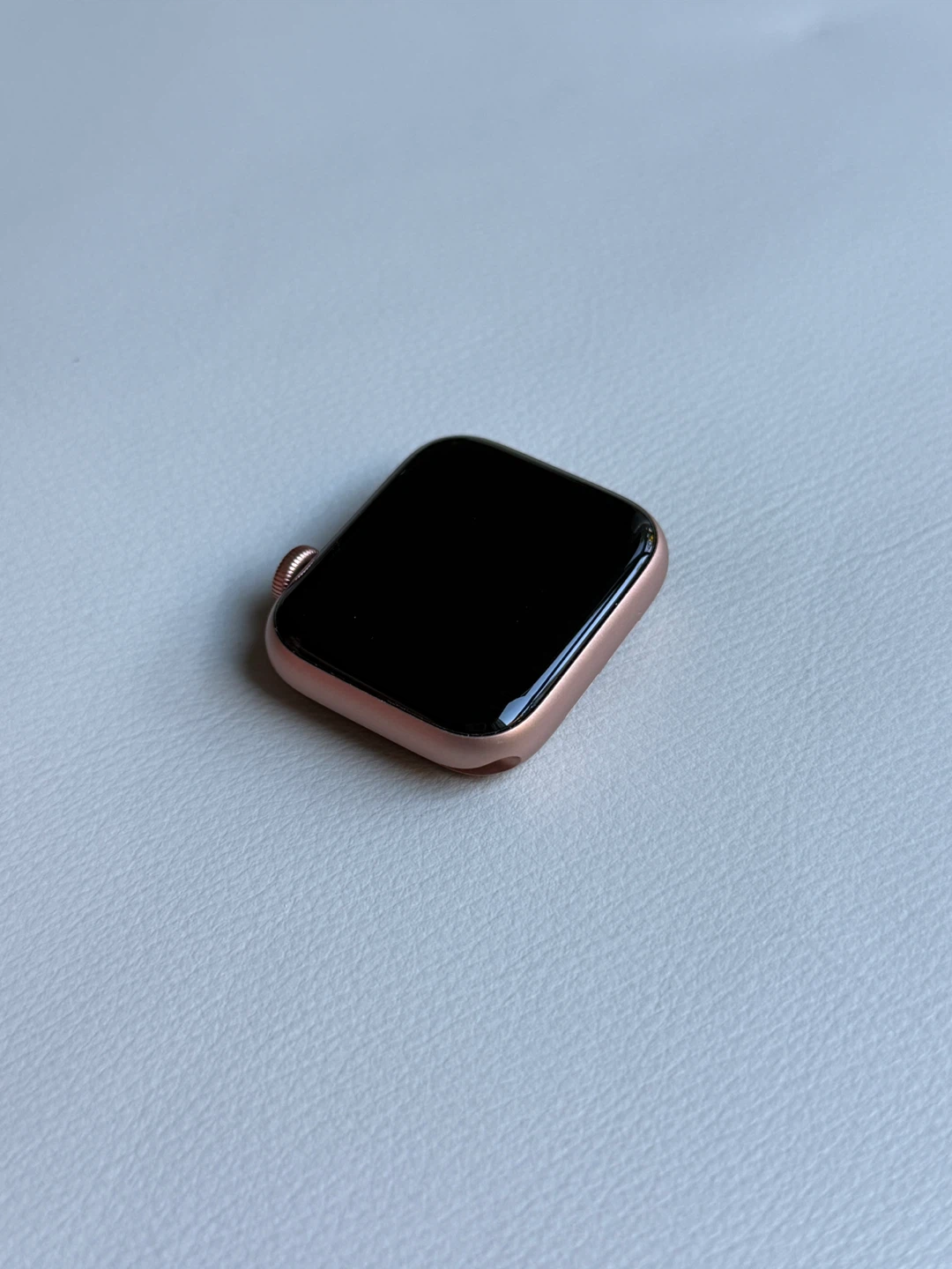 Apple Watch SE 40mm Aluminum - photo 3