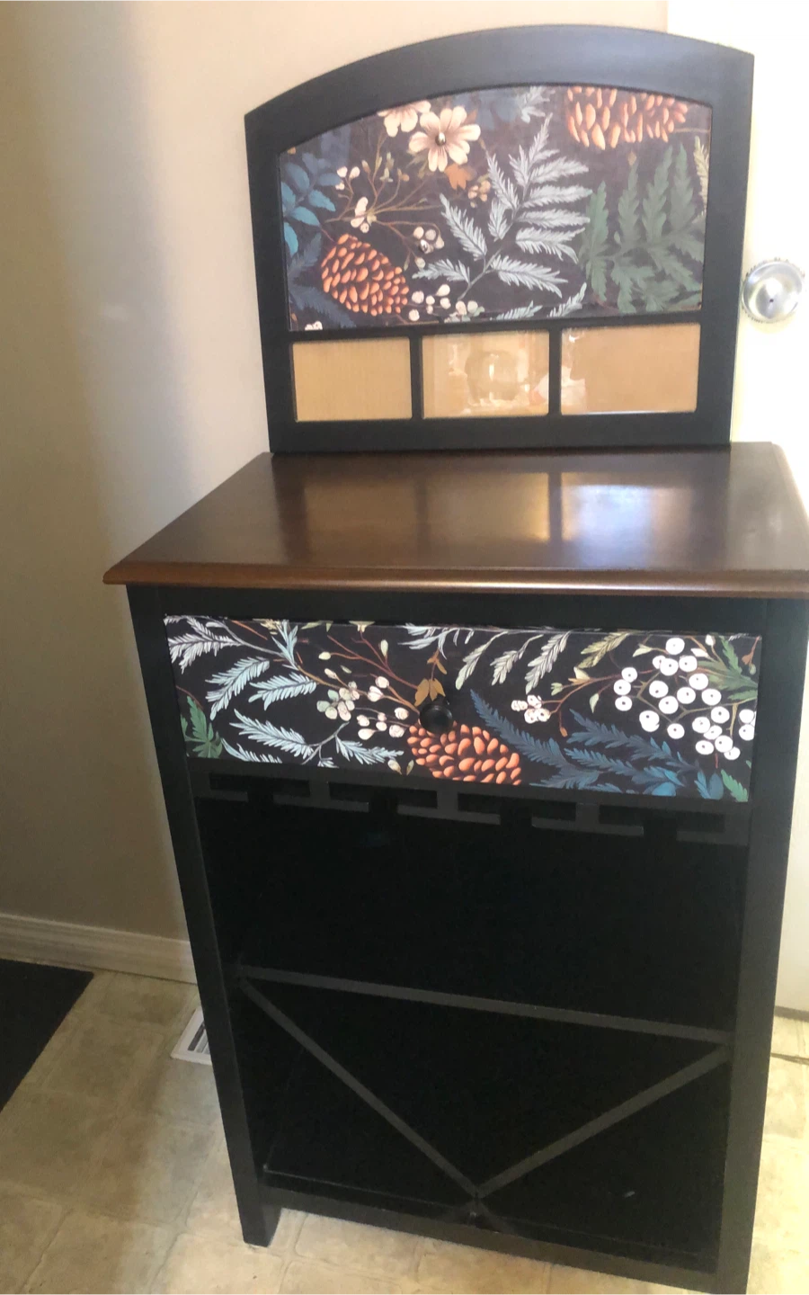 Wood Wine Bar Cabinet & Matching Bulletin Board - photo 3