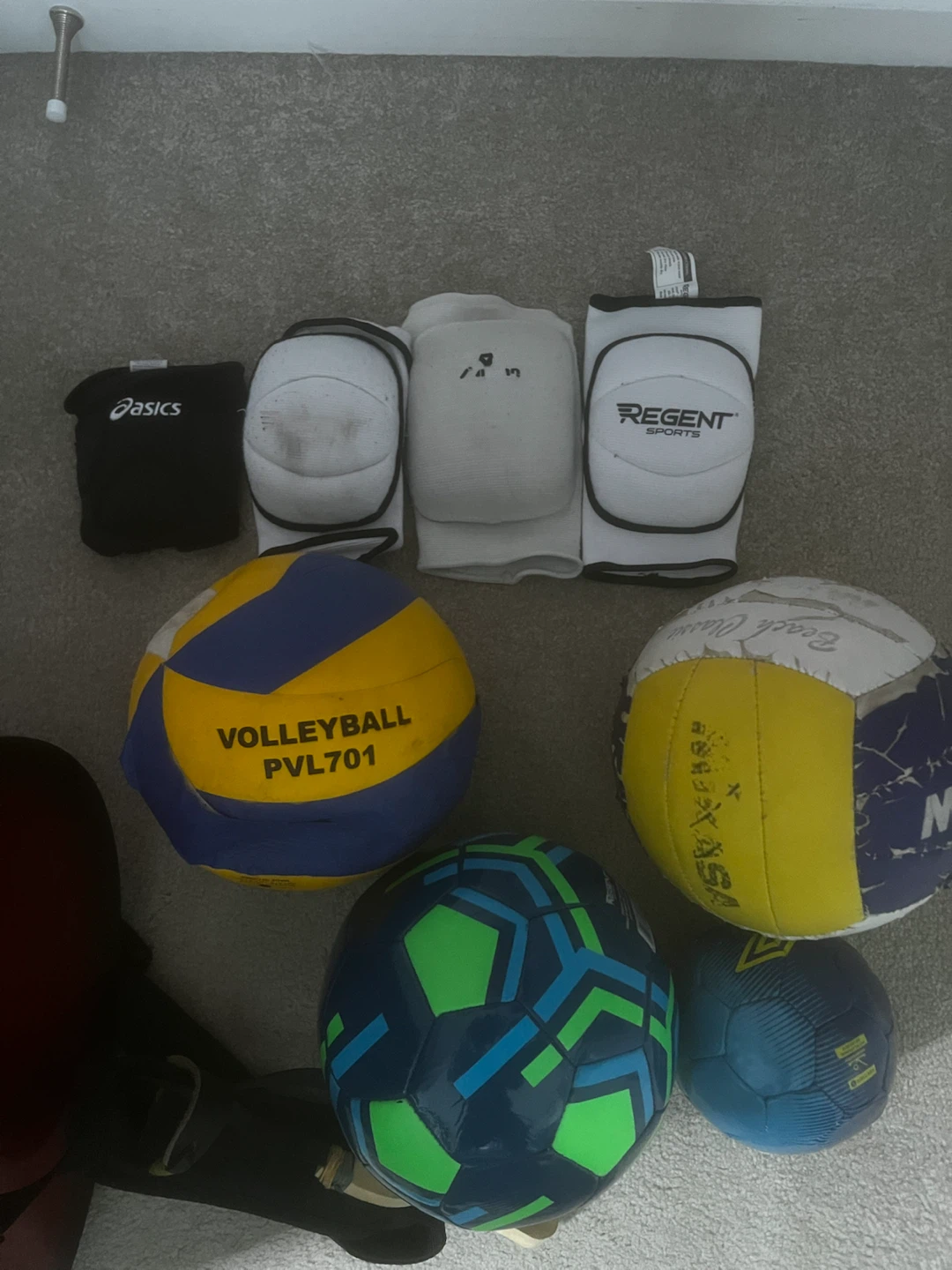 Sports Equipment: Volleyball/Soccer