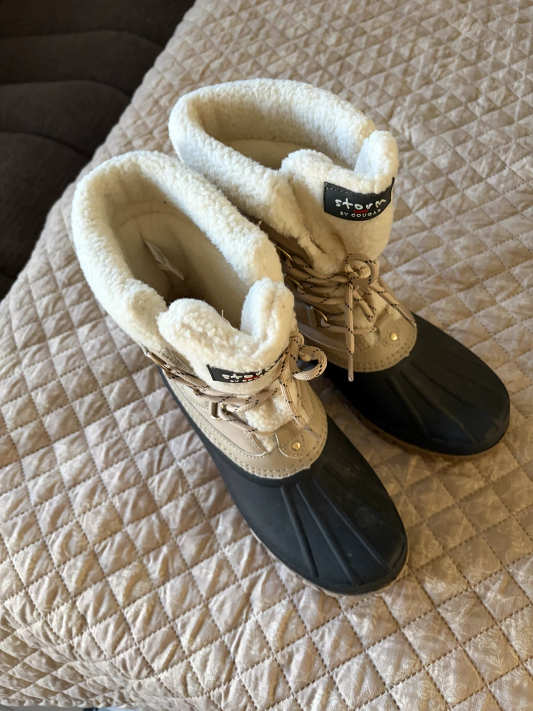 Storm by Cougar Winter Boots Size 10