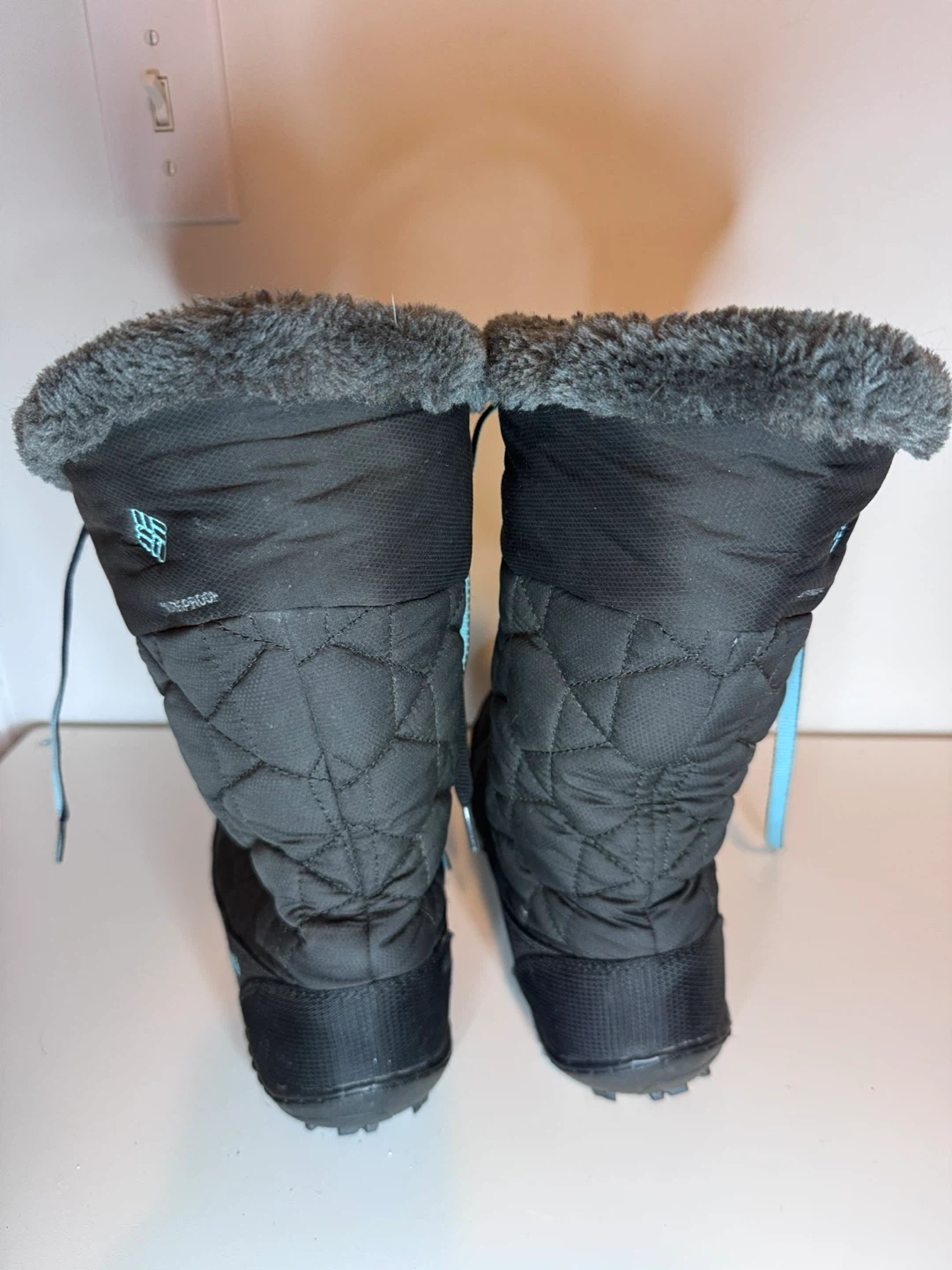 Columbia Minx Mid II Winter Boots Size 6 - photo 3