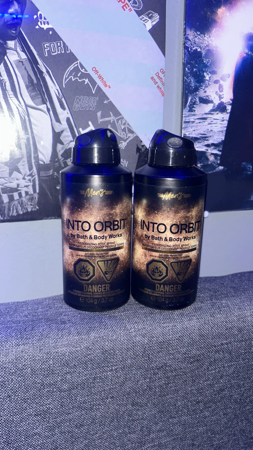 2 Bath & Body Works Into Orbit Body Sprays - photo 2