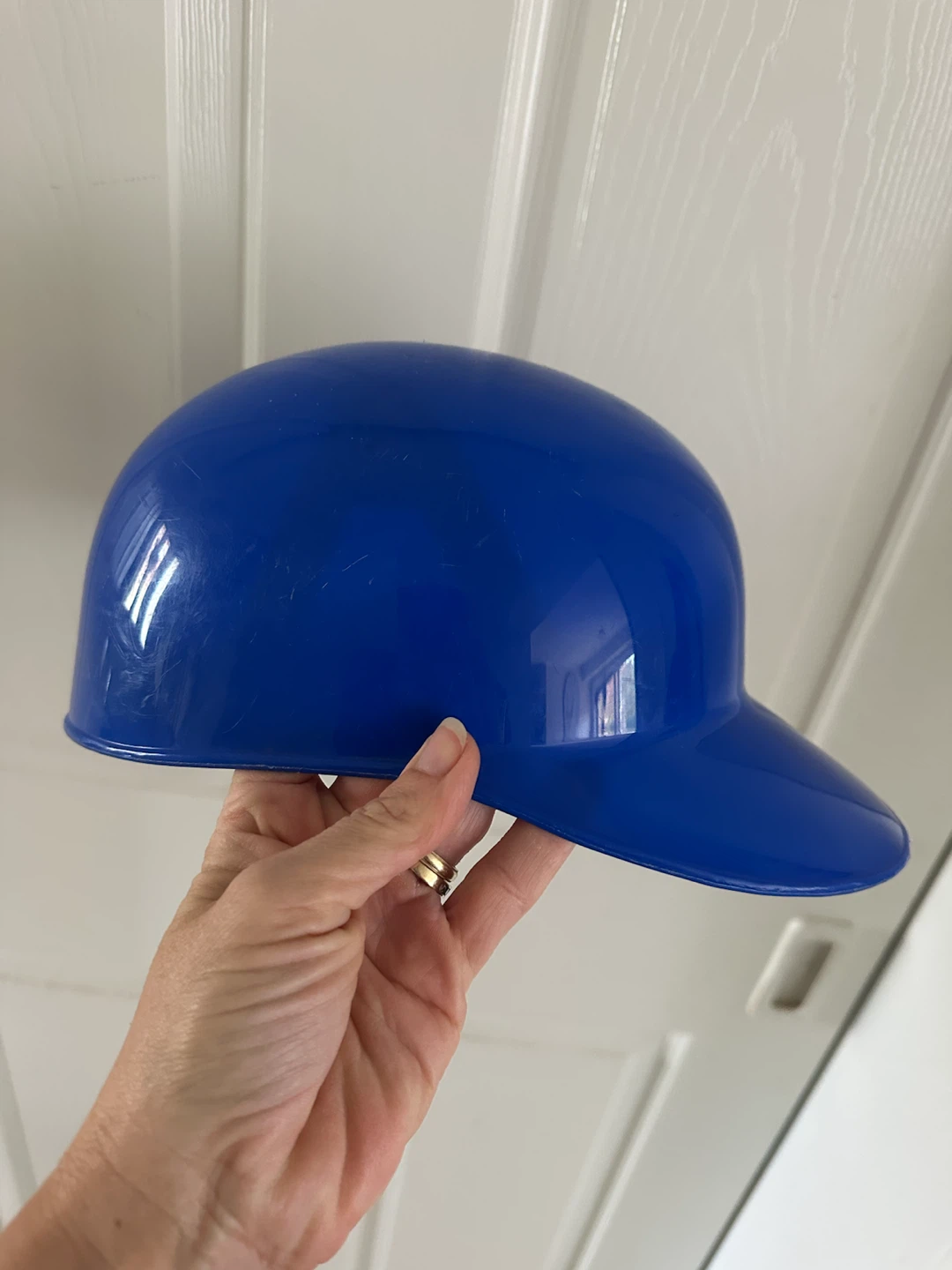 Chicago Cubs souvenir batting helmet - photo 2