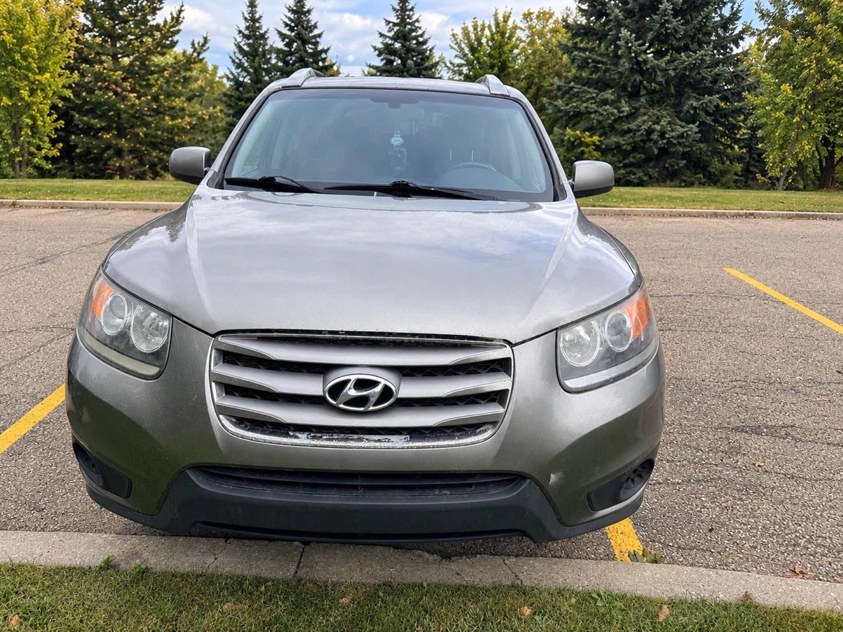 Hyundai Santa Fe 2012 - photo 2
