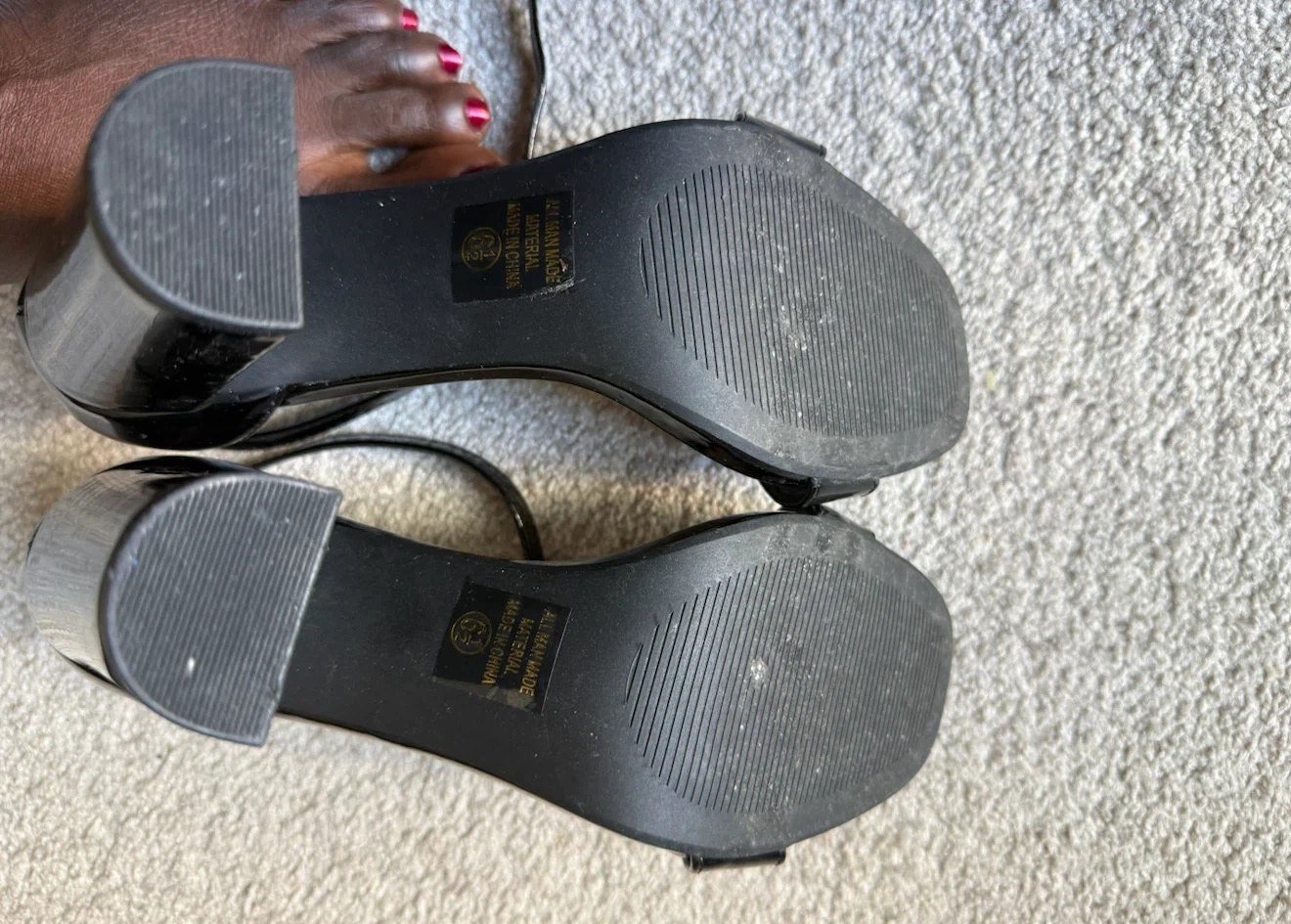 Black patent block heel sandals - photo 2