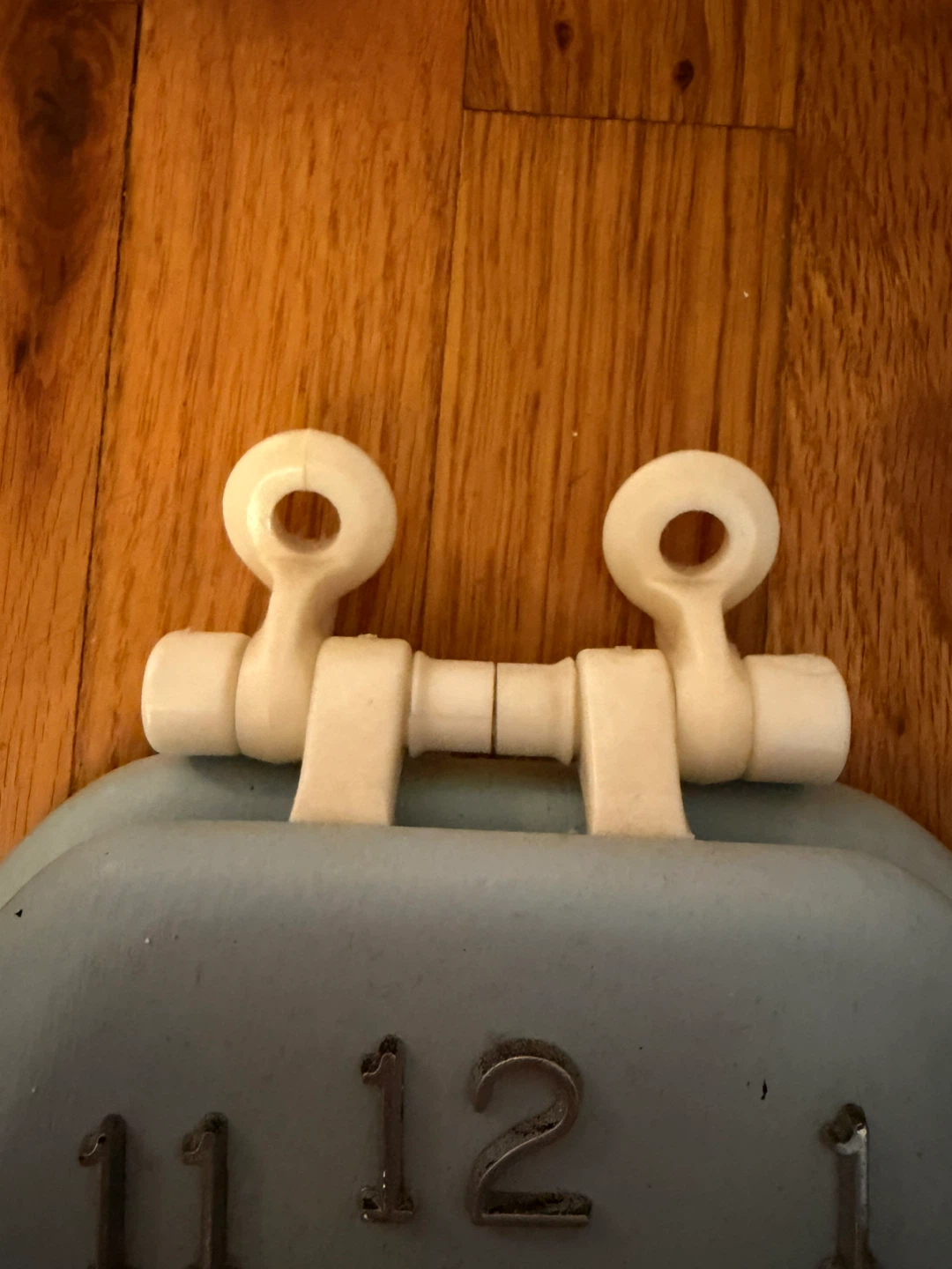 Vintage Toilet Seat Wall Clock – Working! Unique Bathroom Decor - photo 5
