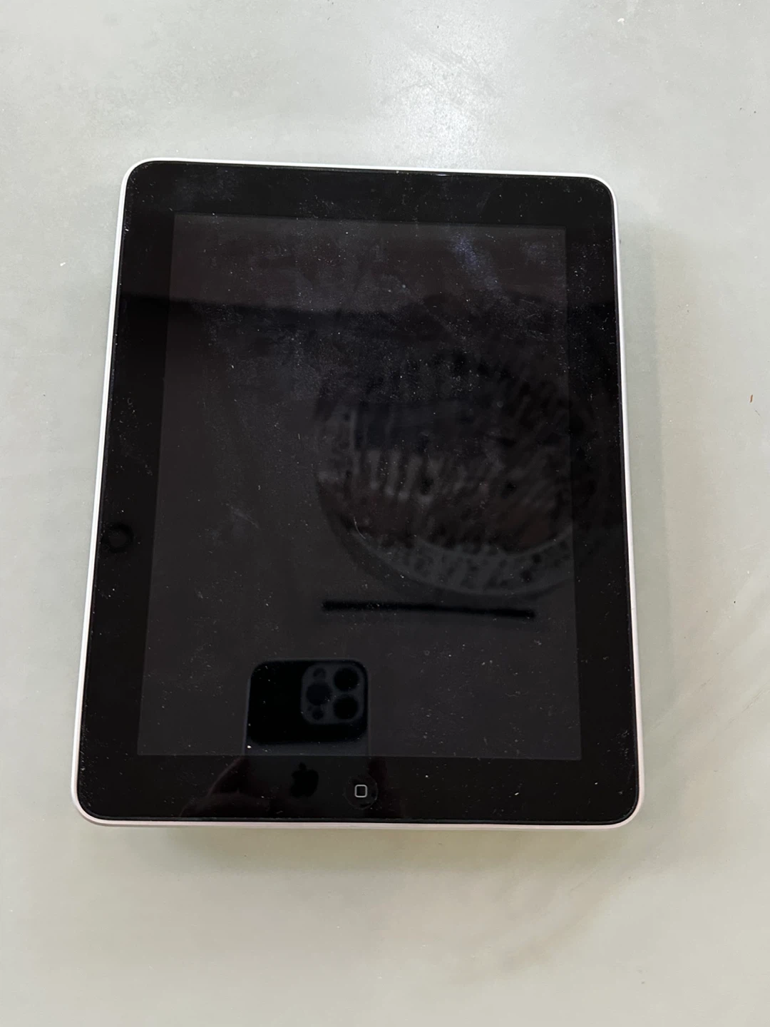 Apple iPad 32GB (Model A1219)