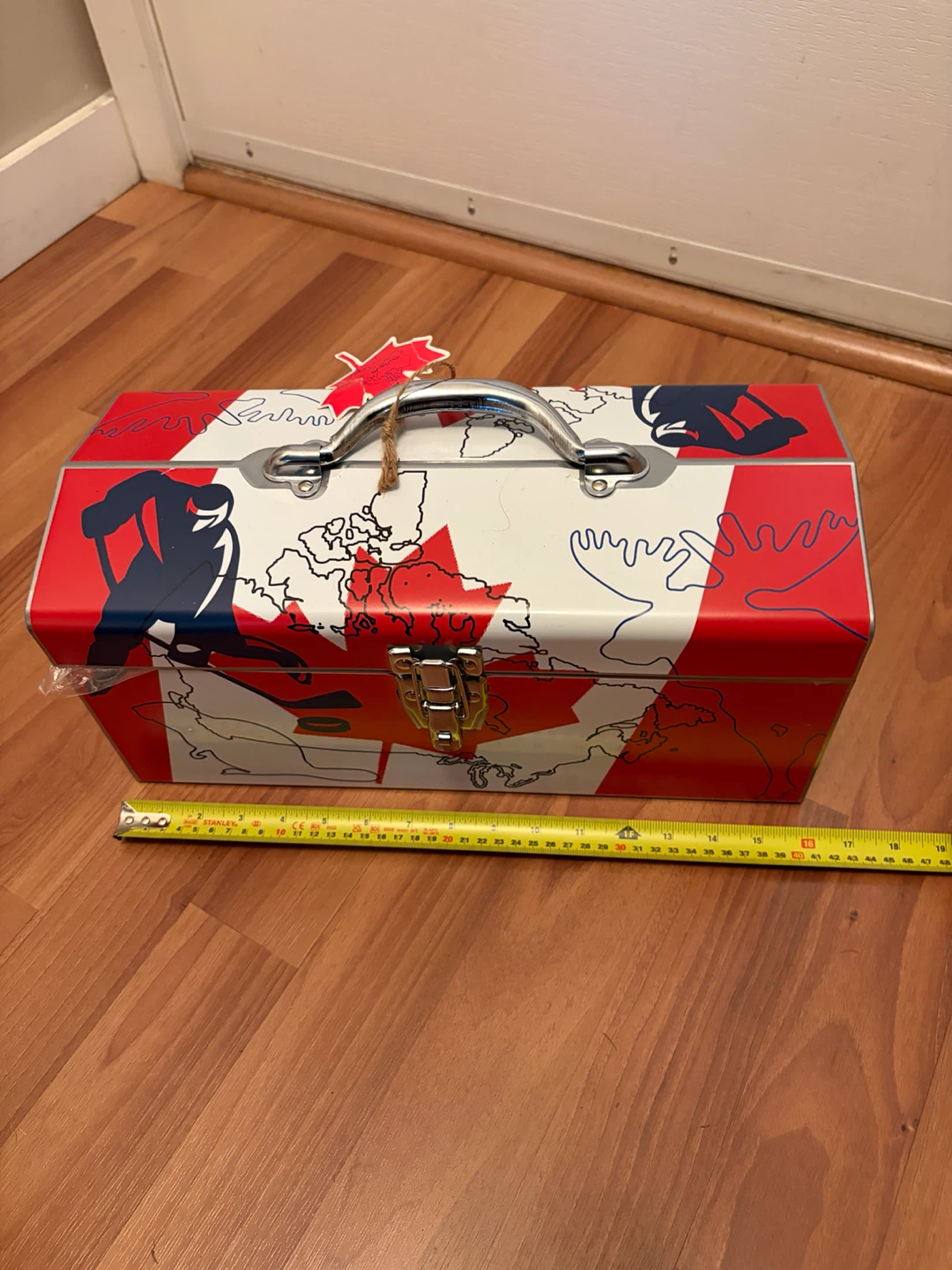 Canadian themed metal toolbox