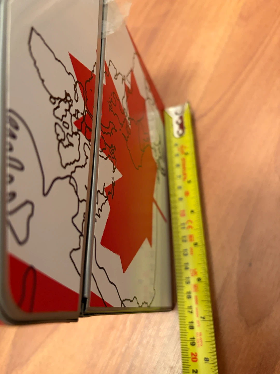Canadian themed metal toolbox - photo 2