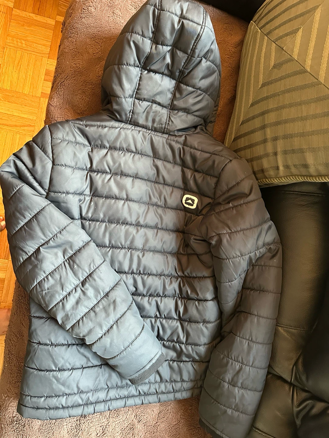 Ladies black puffer jacket - photo 3