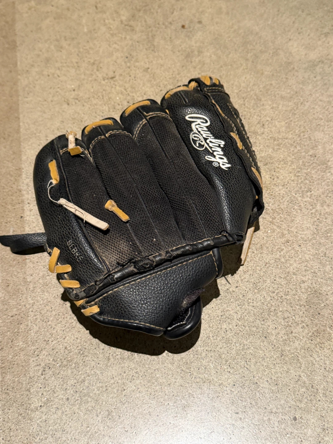 Rawlings is 10-inch kids Baseball Glove - photo 4