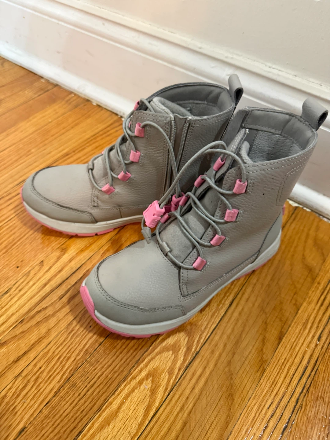 UGG Kids Winter Boots Size 2
