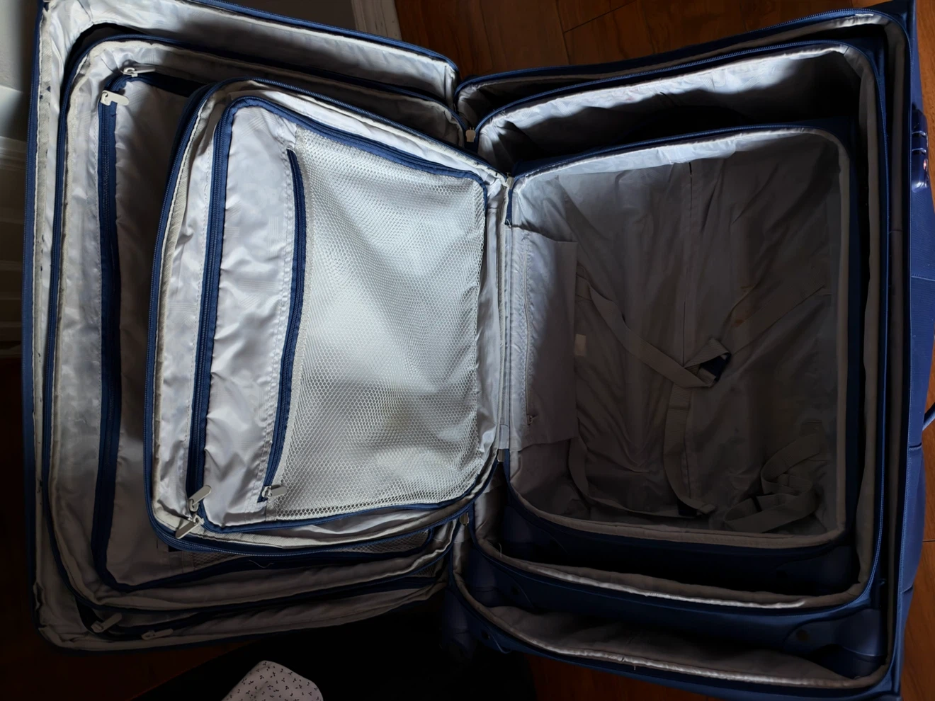 Travel bags - photo 3