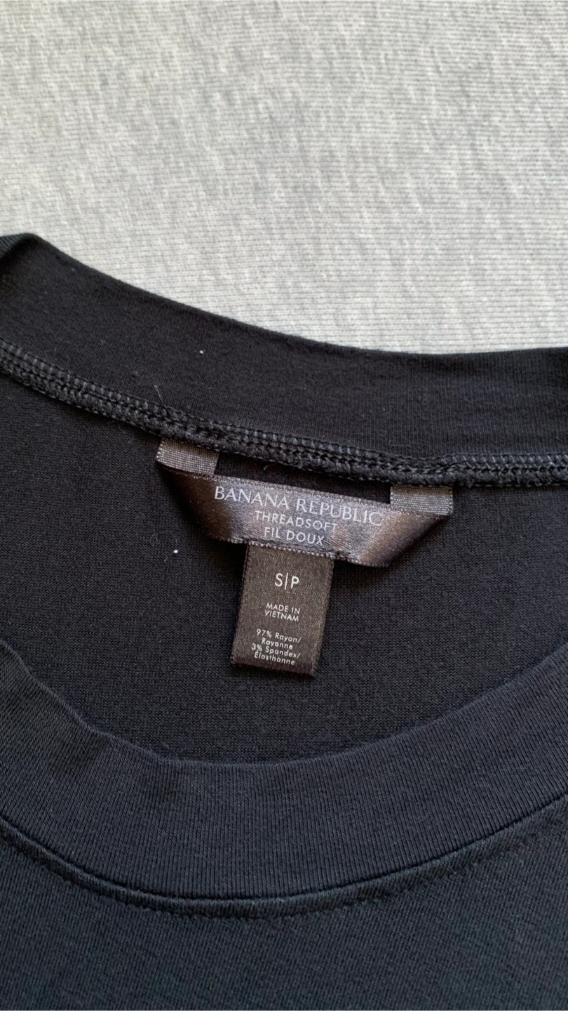 Banana Republic Threadsoft Ladies Black T-Shirt - Size Small - photo 3