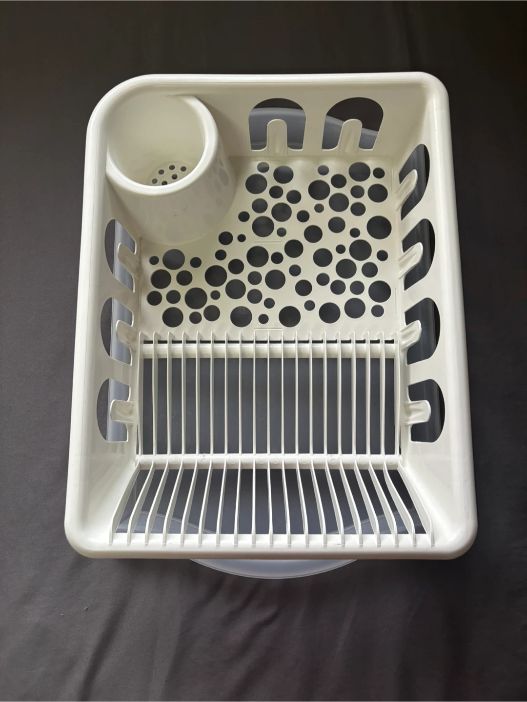 White plastic dish drying rack