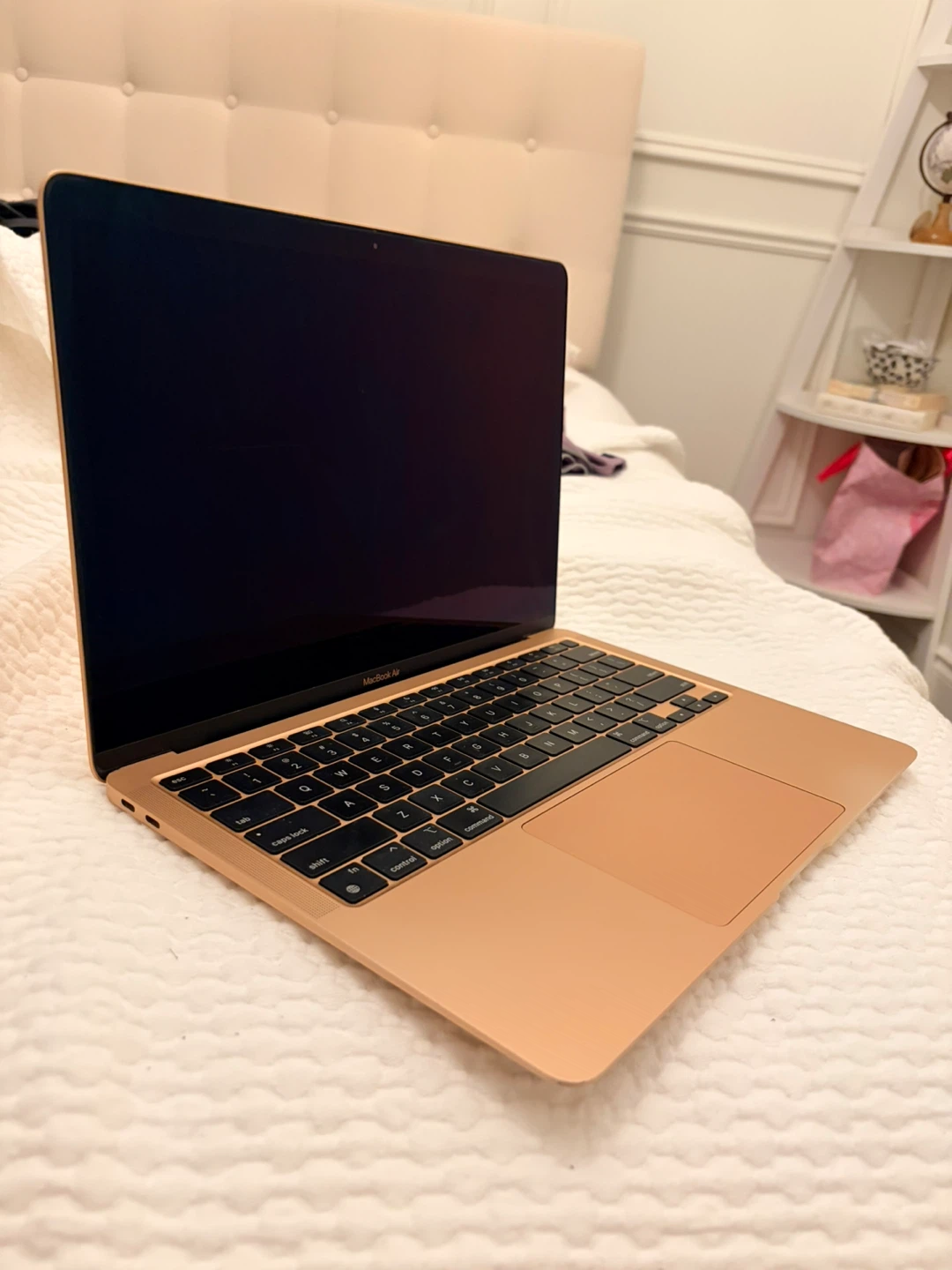 Apple MacBook Air M1 (2020) – 13” – 256GB SSD