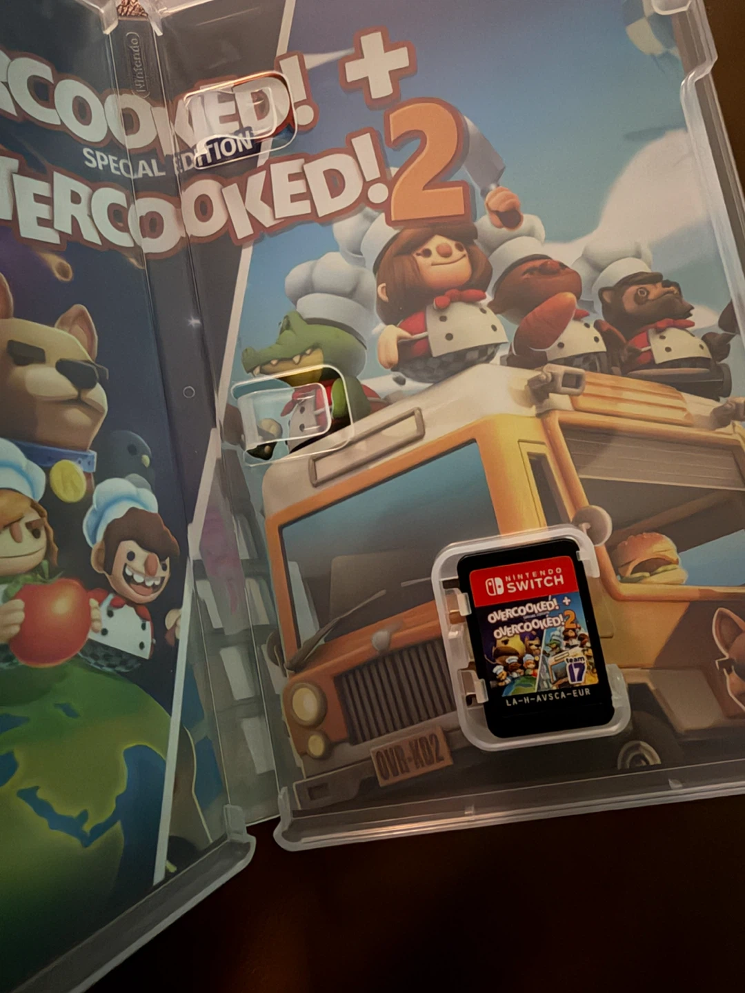 Overcooked! + Overcooked! 2 for Nintendo Switch - photo 2