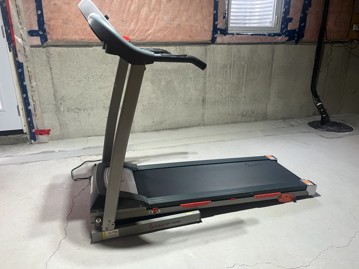 Sunny Health & Fitness Treadmill SF-T4400