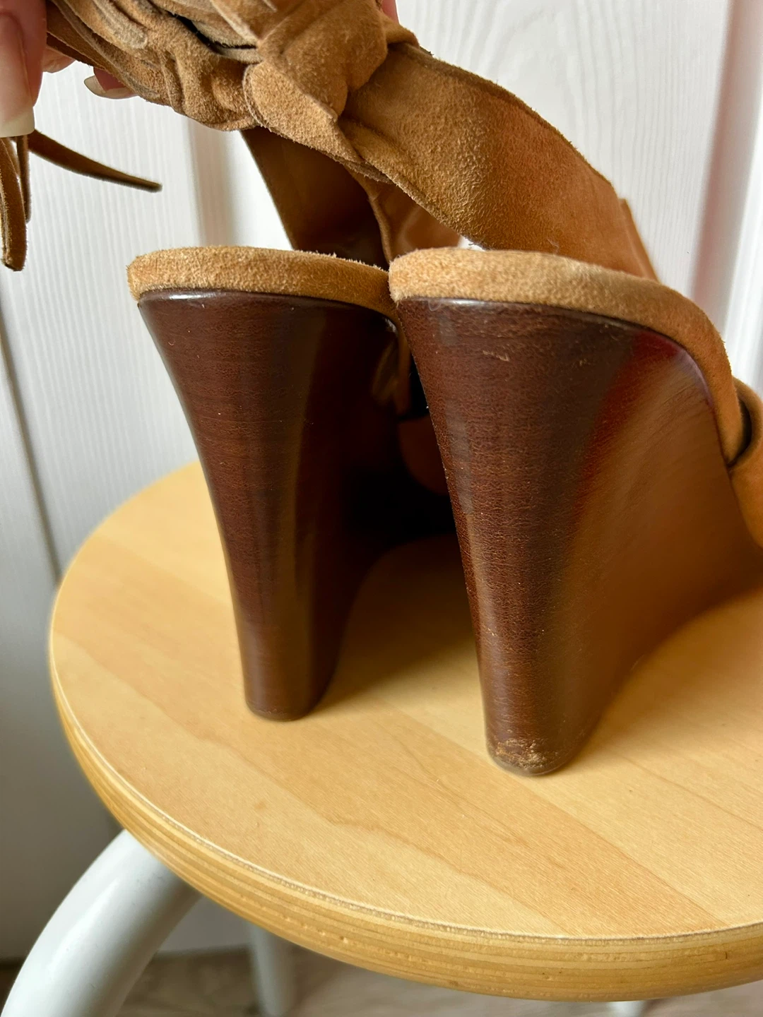 Chloé Tan Suede Fringe Wedge Sandals - photo 3