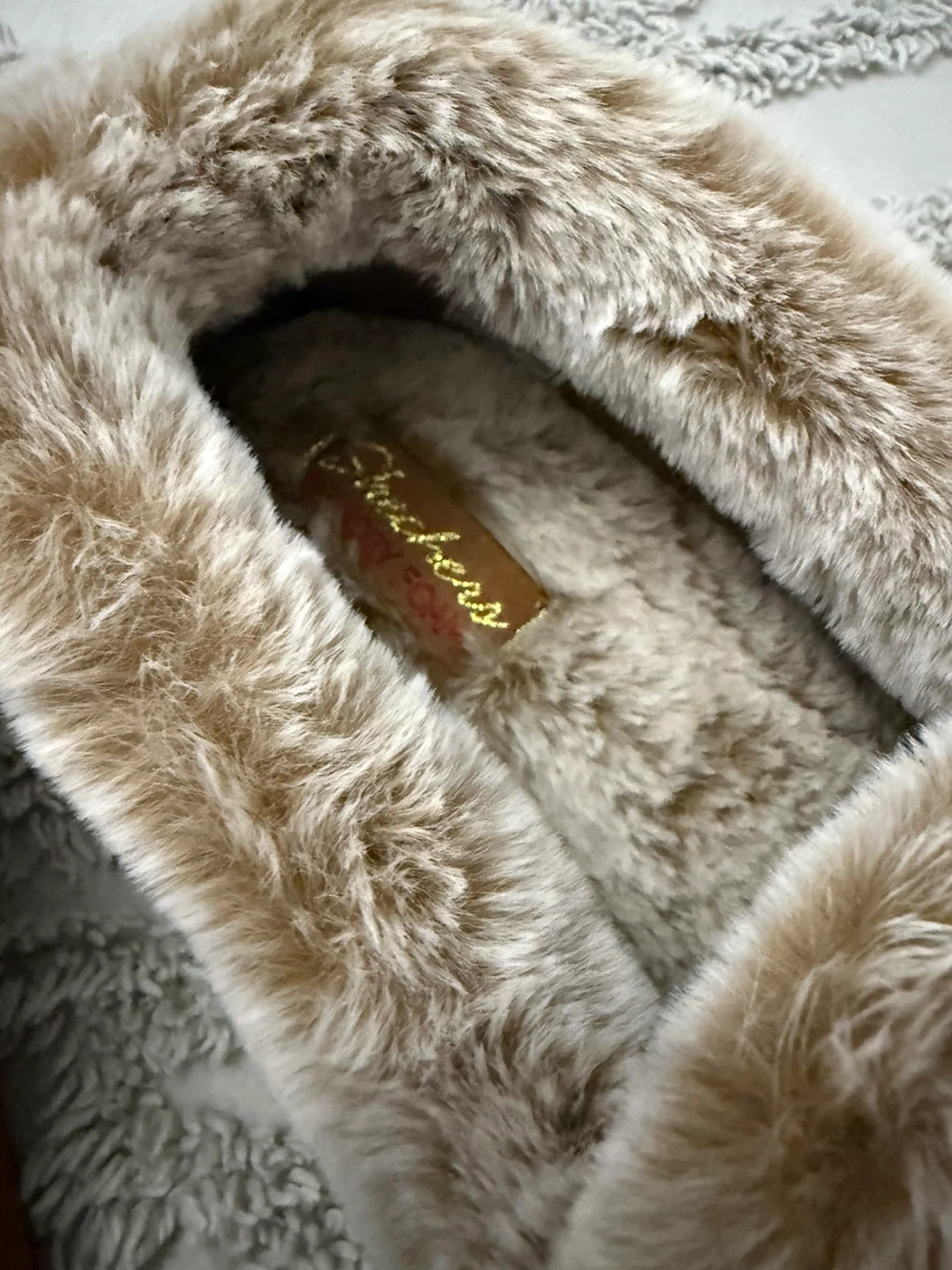 Skechers Faux Fur Lined Slippers - Tan - photo 2