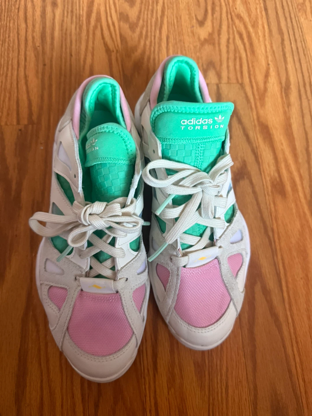 Adidas Torsion Sneakers Size 7 - photo 2